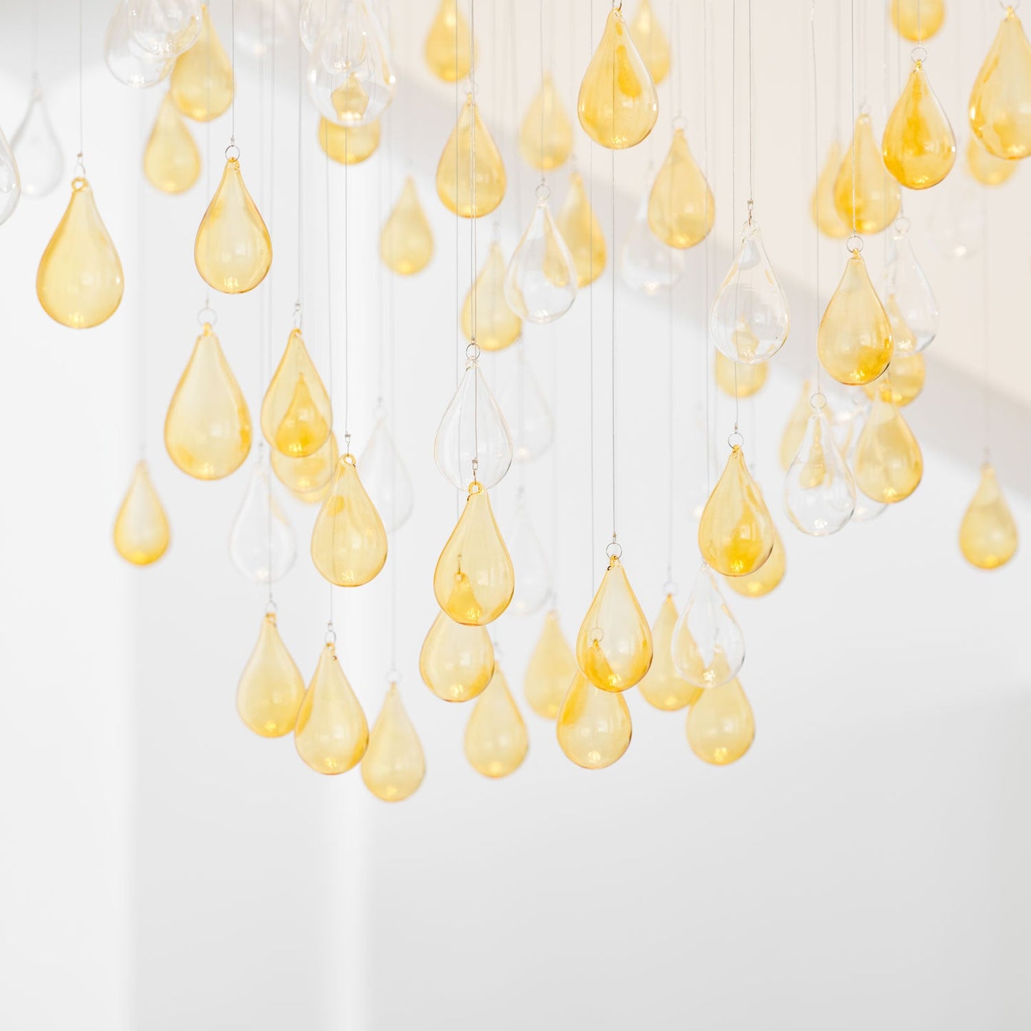 Droplets Sculpture Chandelier - Elegant Design with Adjustable Height