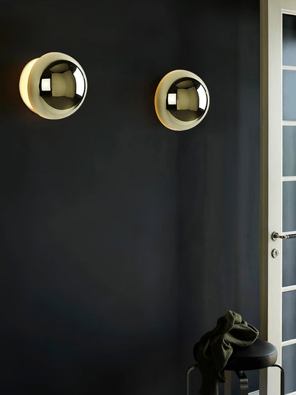Aurum Sphere Wall Sconce - Elegant Design with Adjustable Brightness