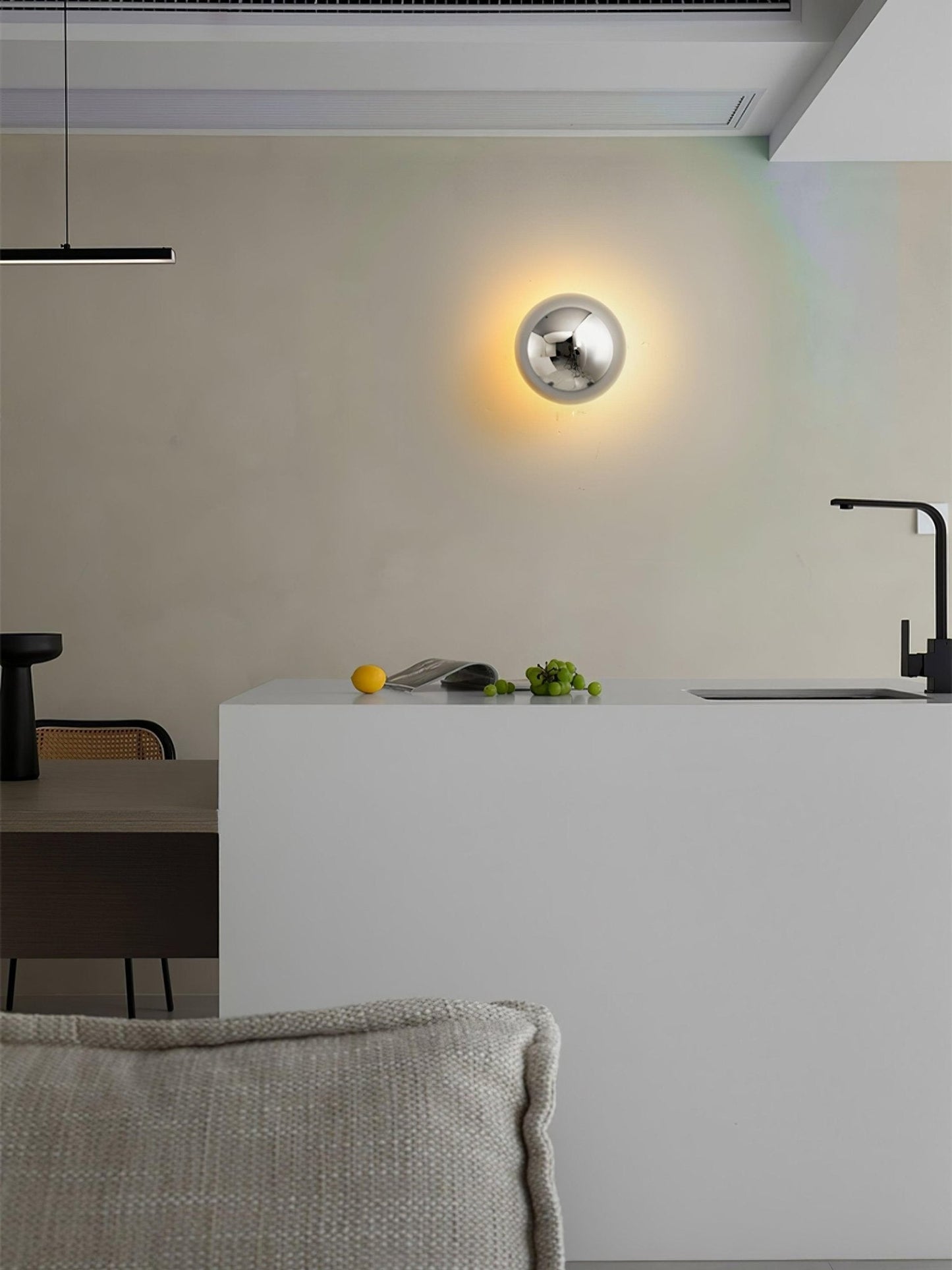 Aurum Sphere Wall Sconce - Elegant Design with Adjustable Brightness
