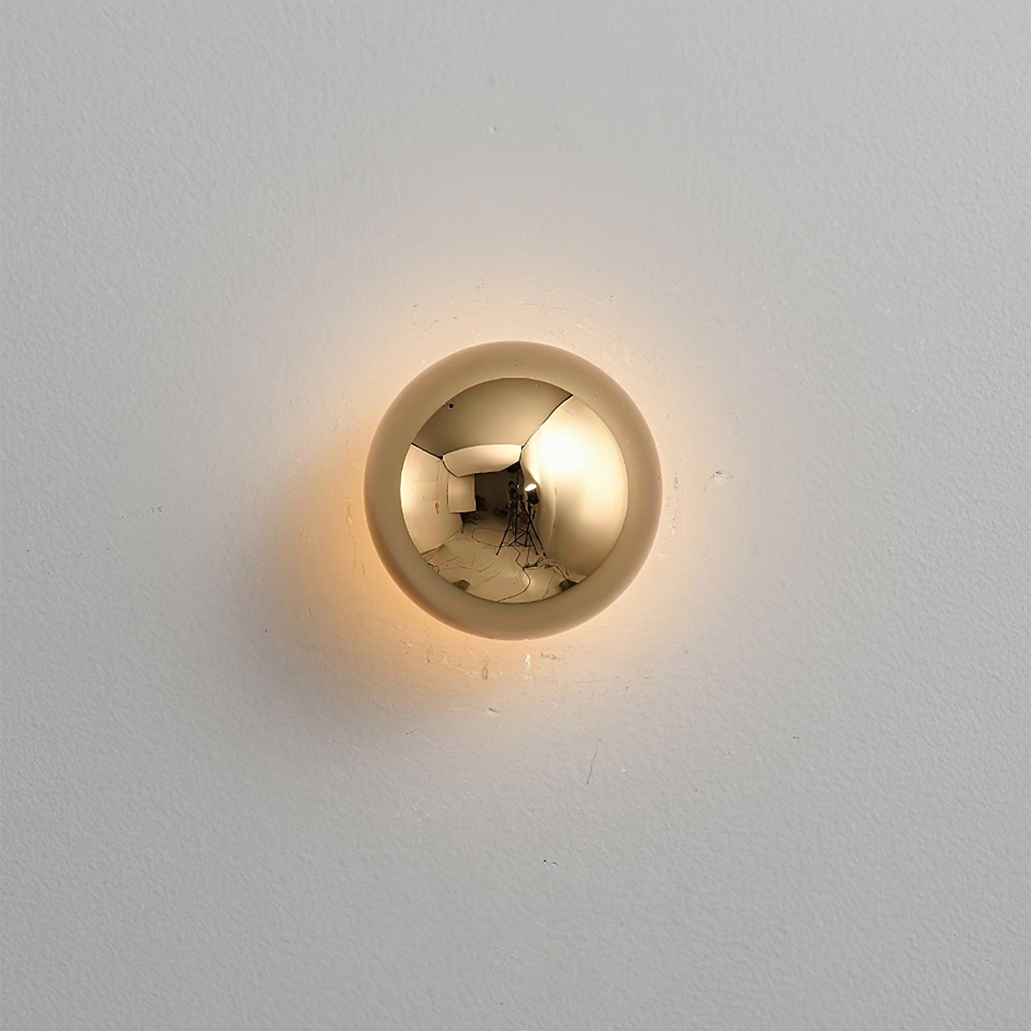 Aurum Sphere Wall Sconce - Elegant Design with Adjustable Brightness