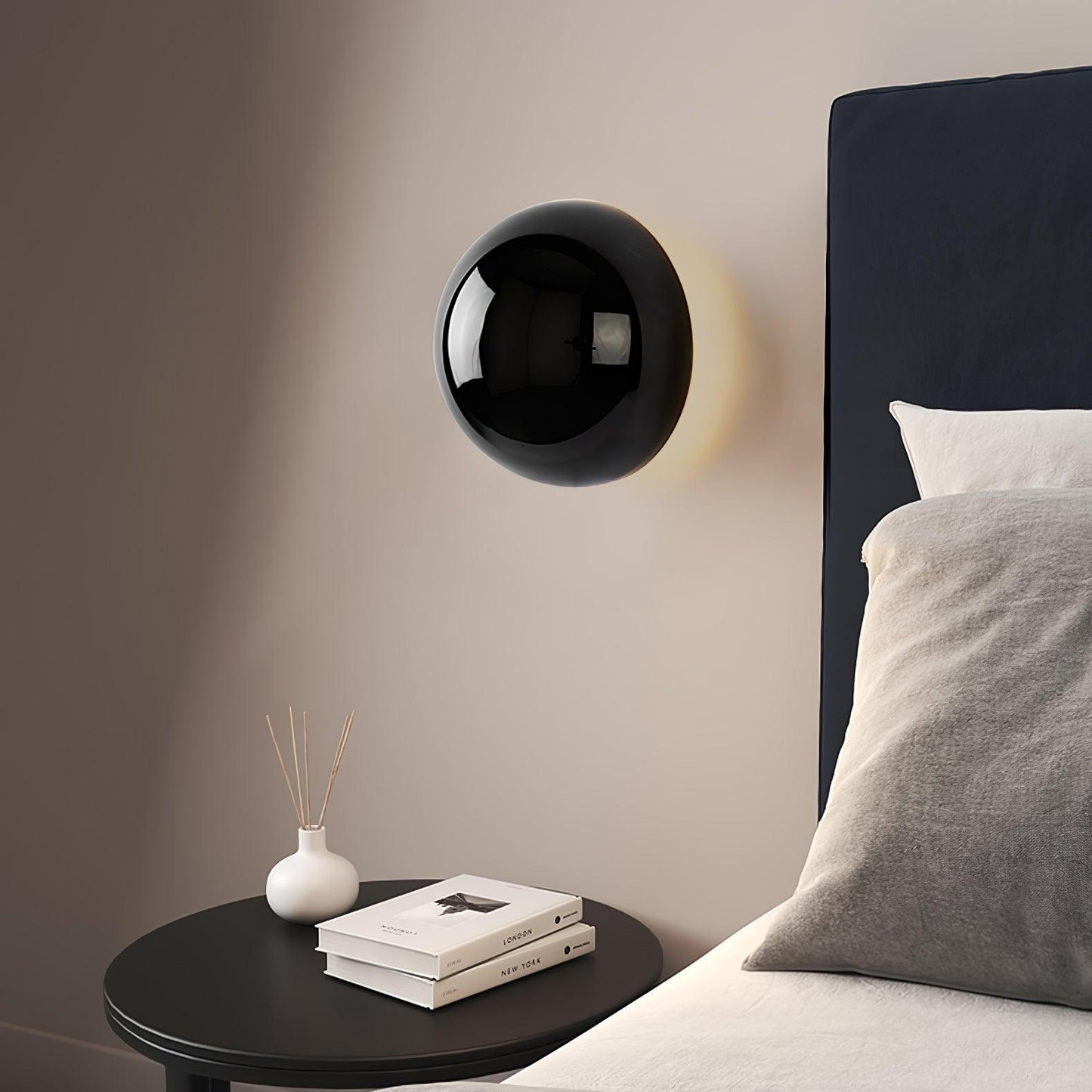 Aurum Sphere Wall Sconce - Elegant Design with Adjustable Brightness