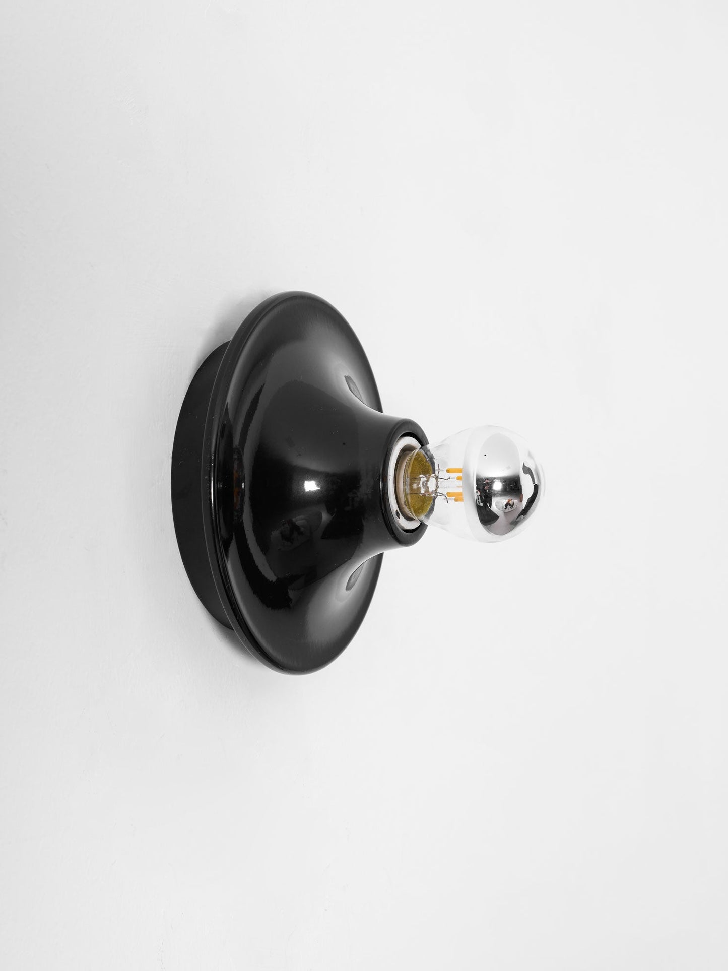 Eclipta Wall Sconce - Adjustable Lighting & Modern Design