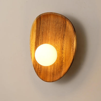 Eivor Wall Lamp - Adjustable Brightness & Modern Design
