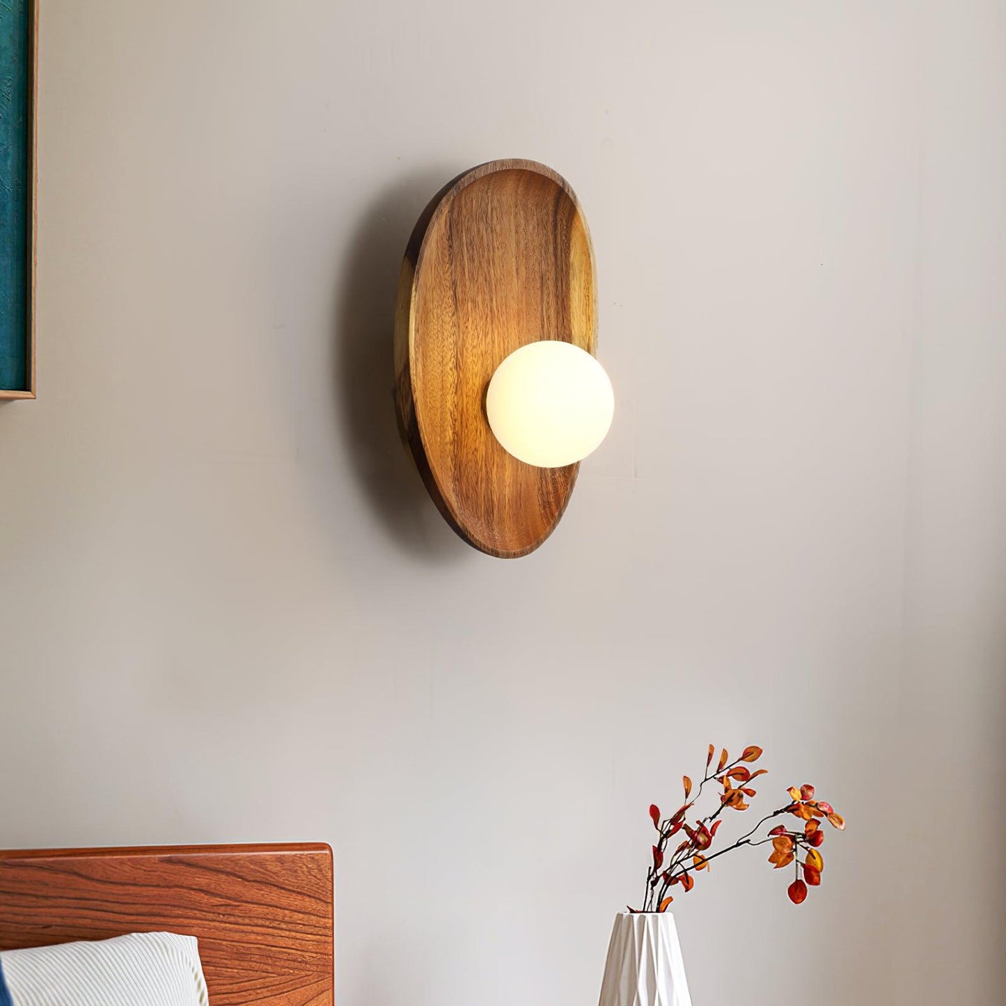Eivor Wall Lamp - Adjustable Brightness & Modern Design