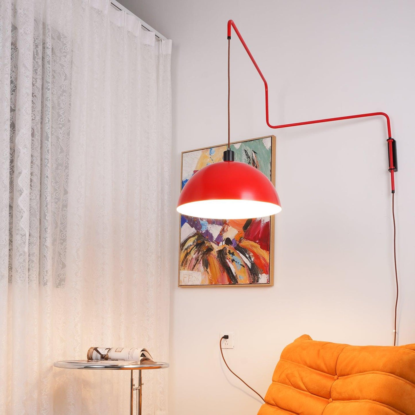 Elio Plug-In Wall Lamp with Adjustable Brightness and Modern Design