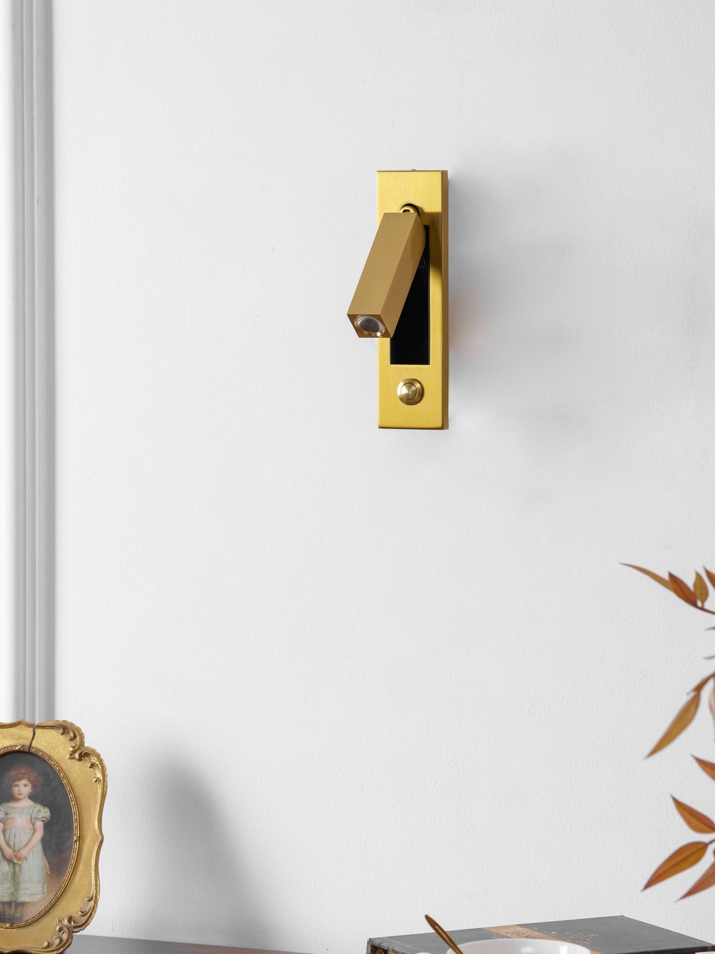 Professional Embedded Bedside Sconce with Adjustable Light and USB Por