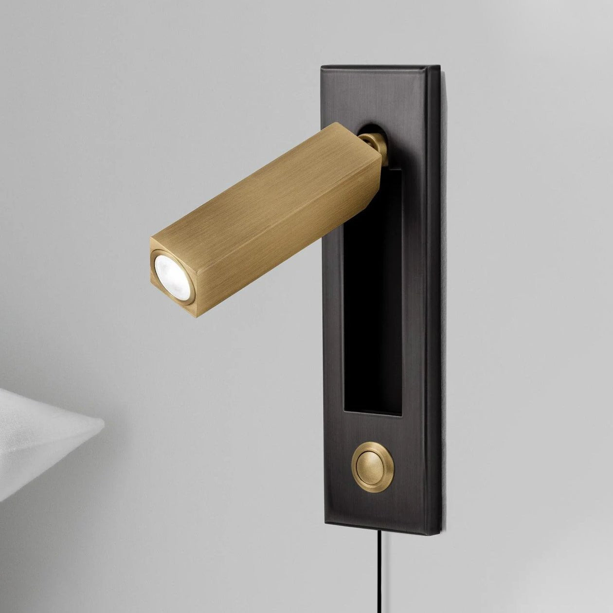 Embedded Bedside Plug-in Sconce with Dimmable Light & USB Charging