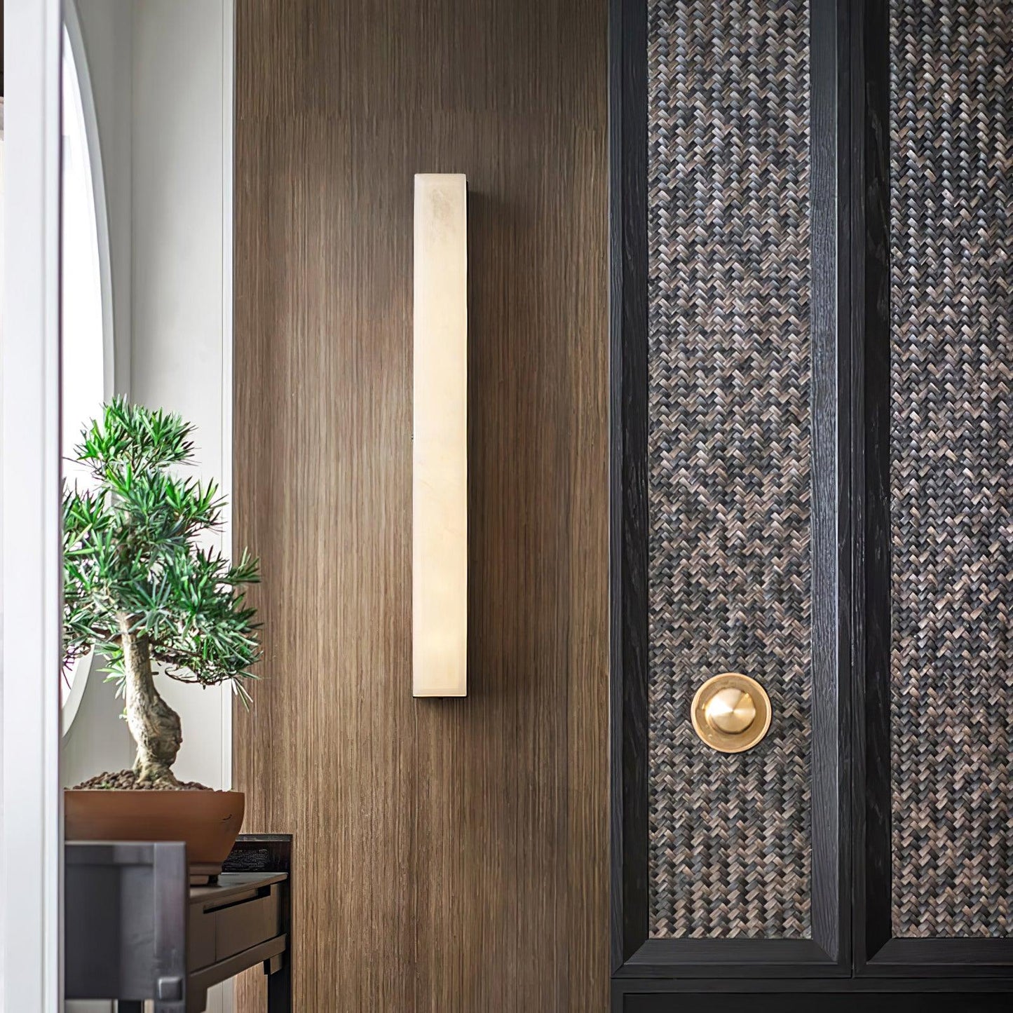 Emerson Alabaster Wall Lamp - Adjustable Brightness & Elegant Design