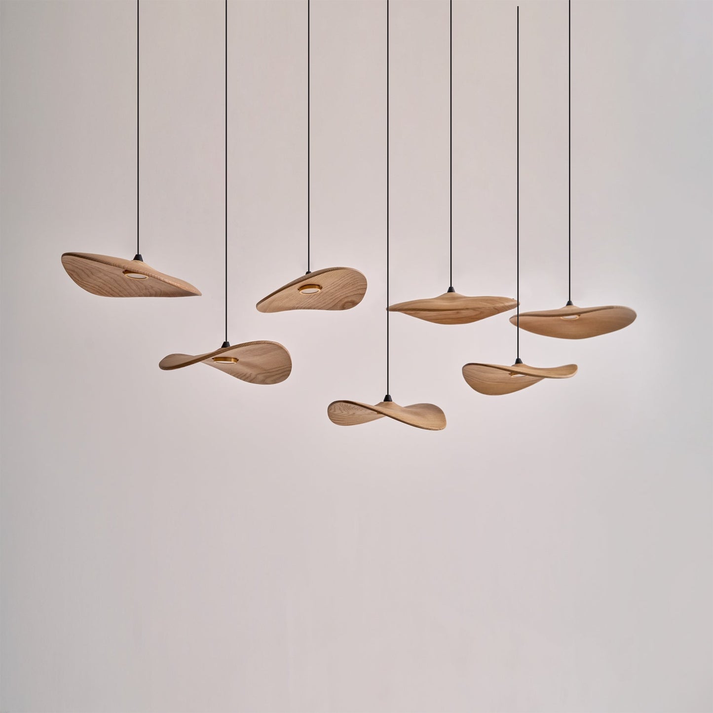 Modern Empty Leaf Chandelier - Elegant Design with Adjustable Height