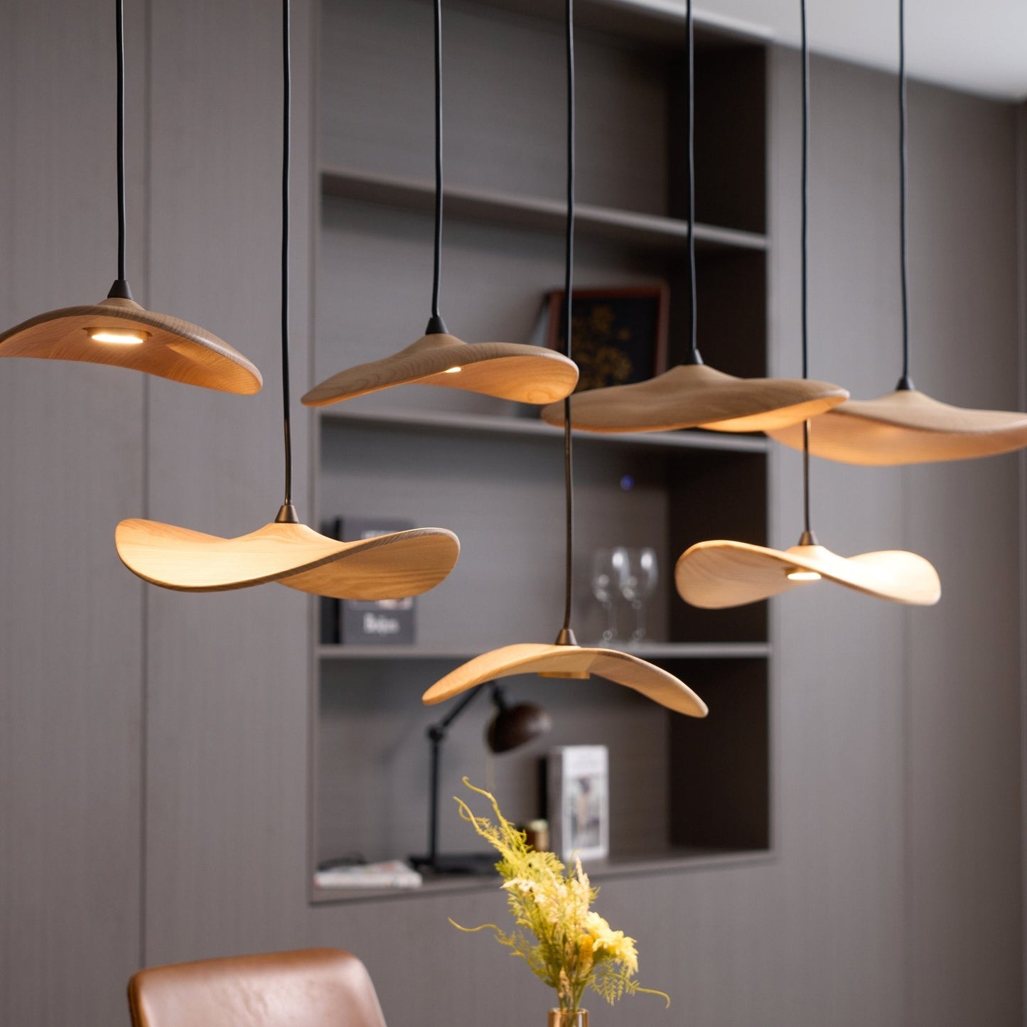 Modern Empty Leaf Chandelier - Elegant Design with Adjustable Height