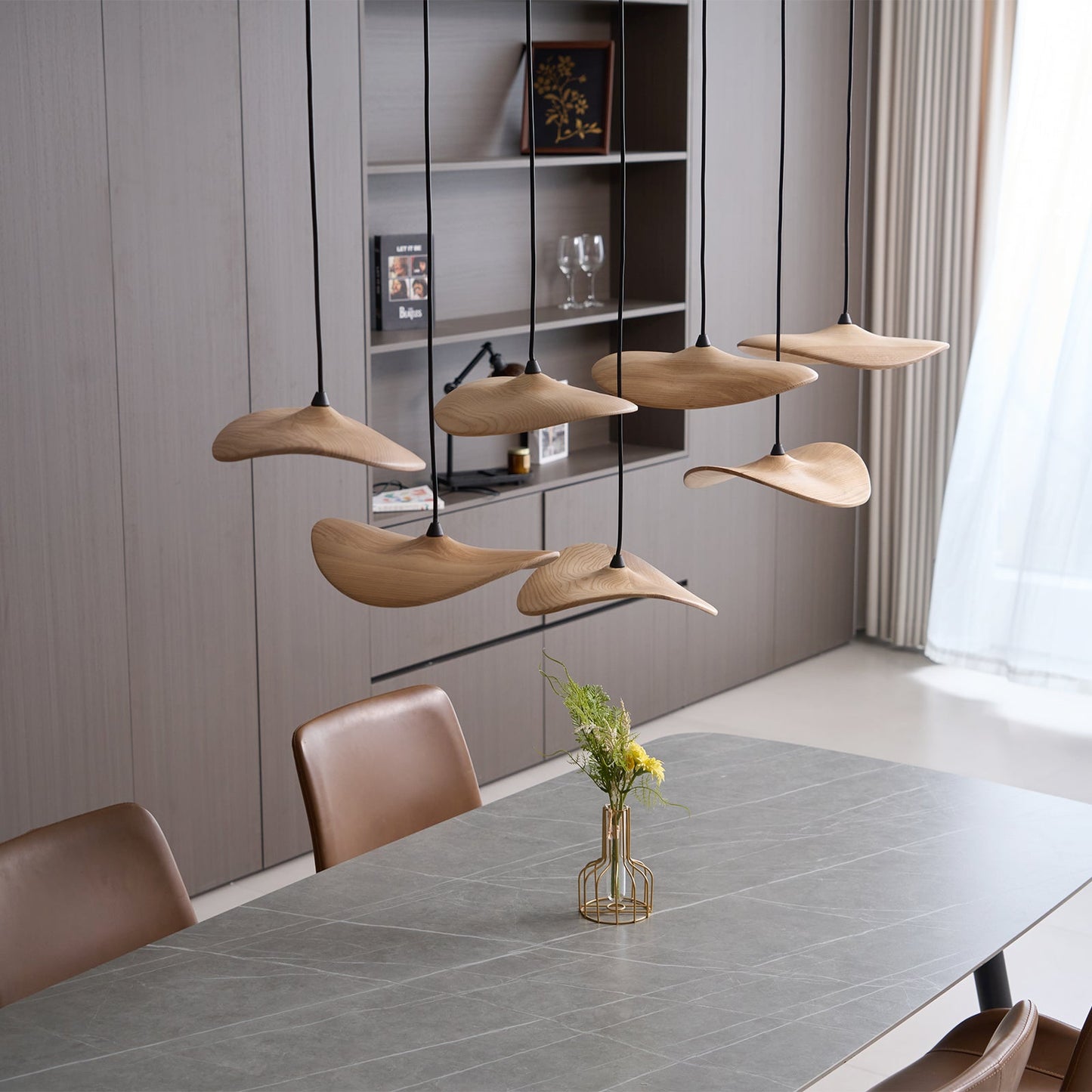 Modern Empty Leaf Chandelier - Elegant Design with Adjustable Height