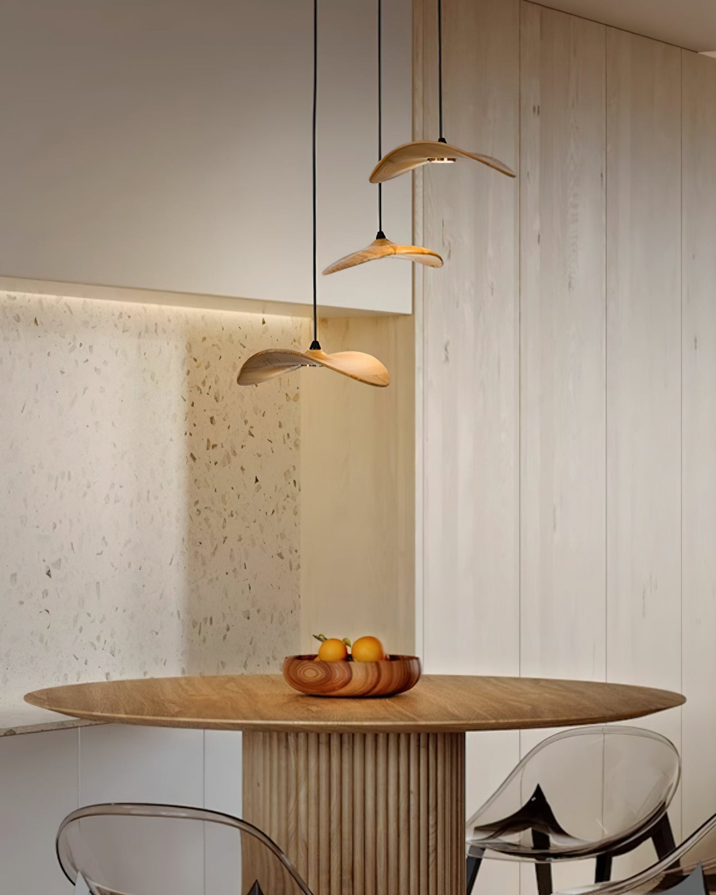 Modern Empty Leaf Chandelier - Elegant Design with Adjustable Height