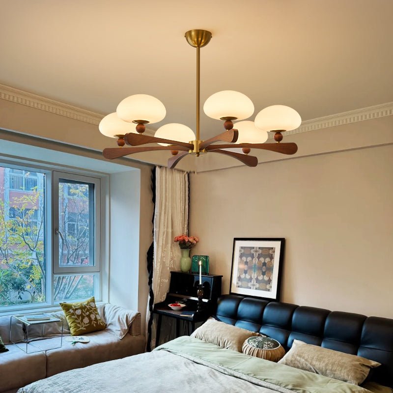 Evander Ray Chandelier - Elegant Lighting Fixture with Adjustable Heig