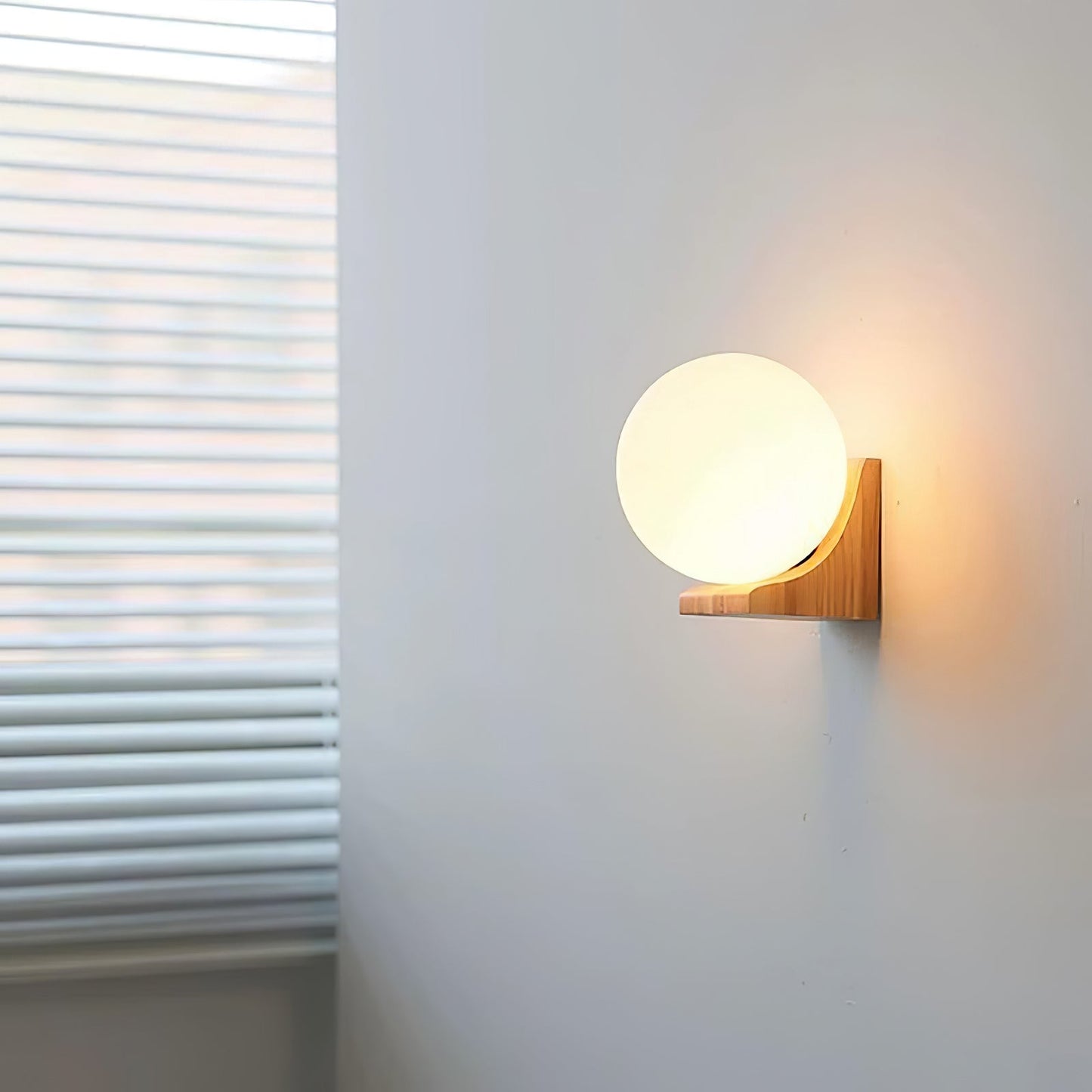 Evelyn Orb Wall Lamp - Adjustable Brightness & Modern Design