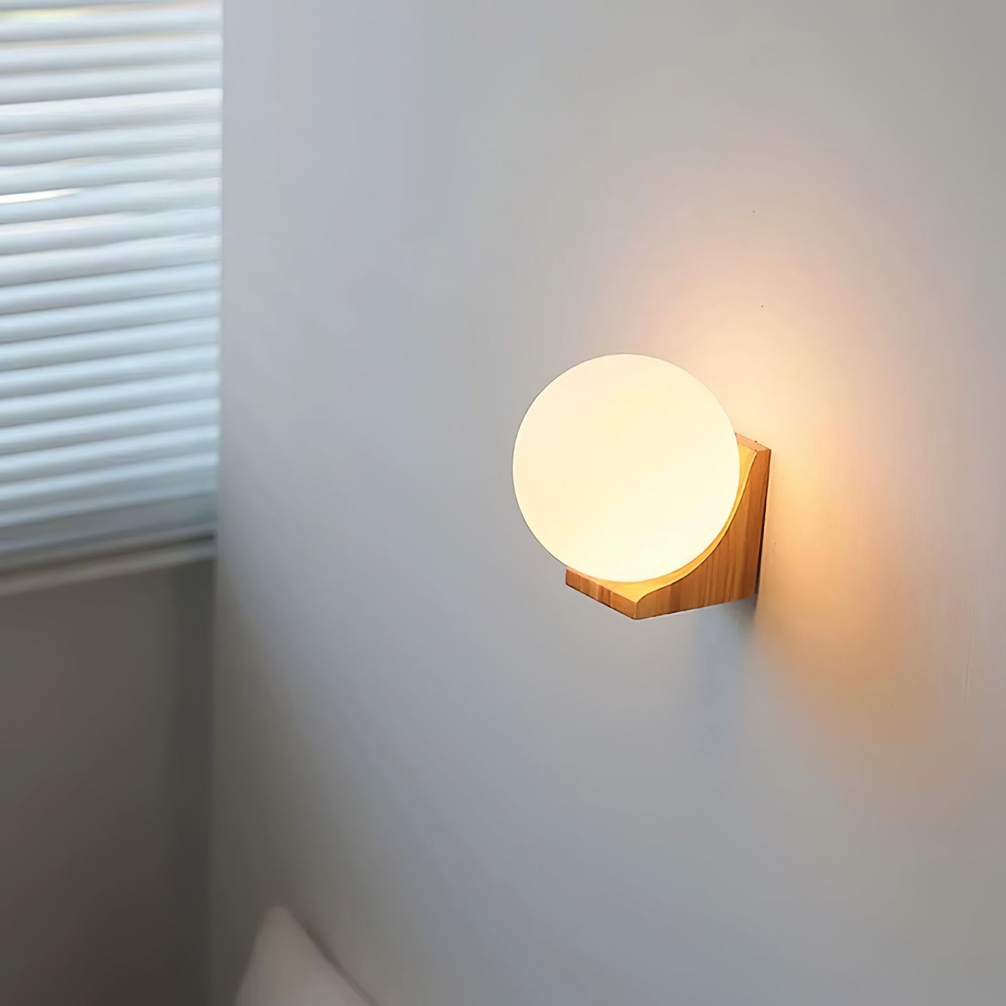 Evelyn Orb Wall Lamp - Adjustable Brightness & Modern Design
