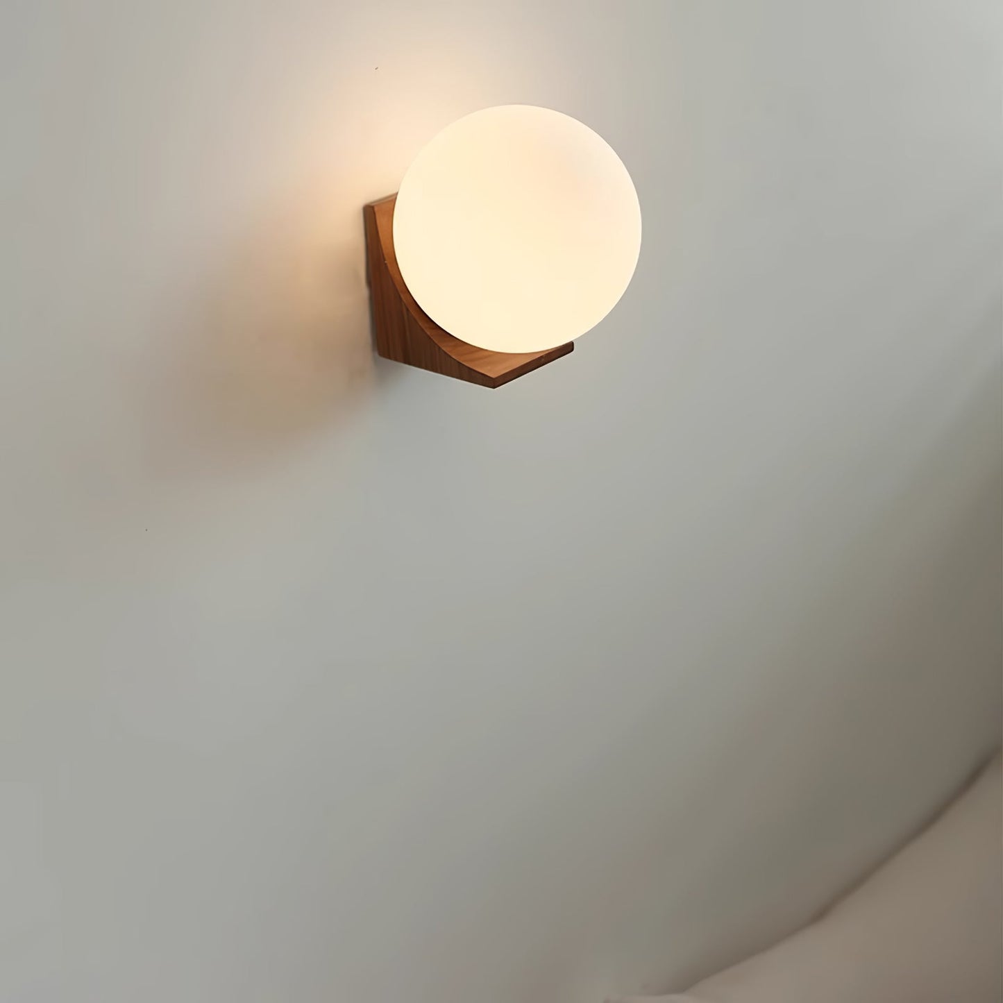 Evelyn Orb Wall Lamp - Adjustable Brightness & Modern Design