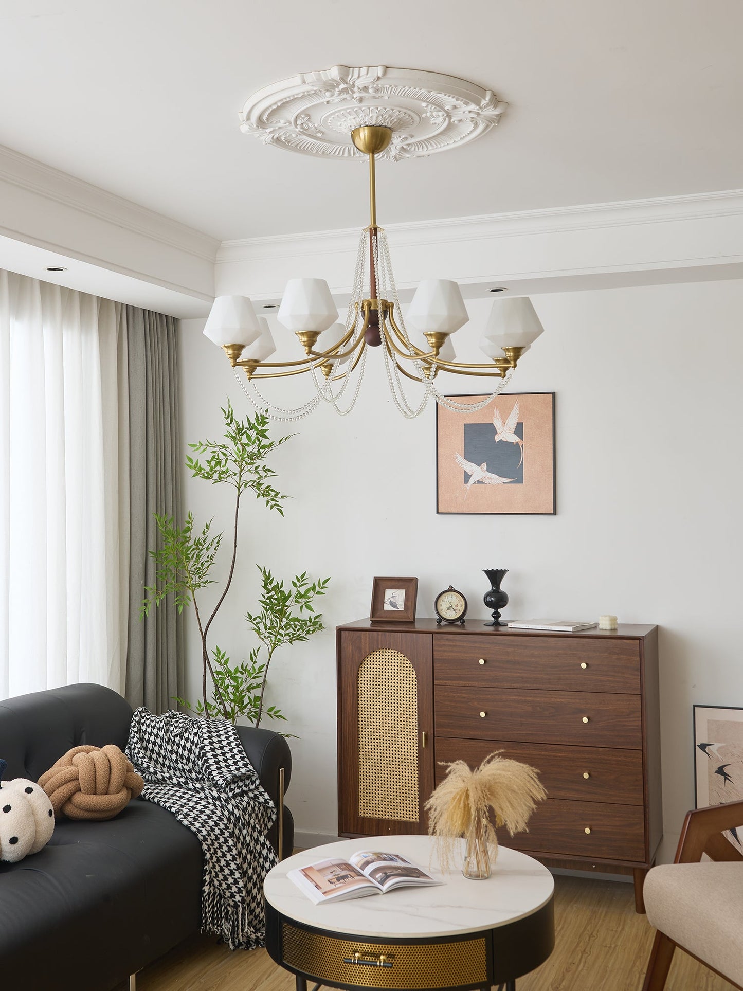 Evora Chandelier - Elegant Crystal Design with Adjustable Height & Dim