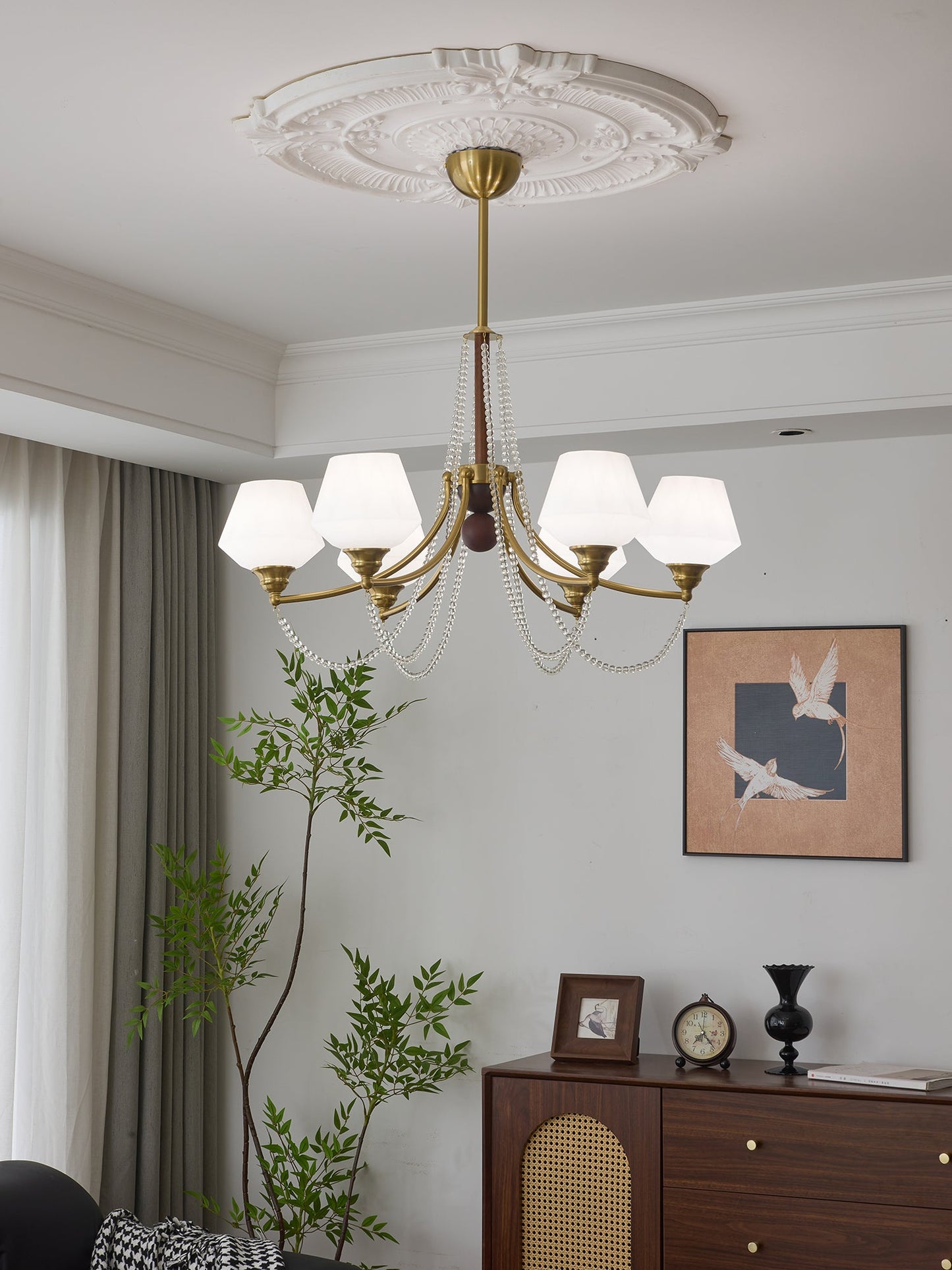 Evora Chandelier - Elegant Crystal Design with Adjustable Height & Dim