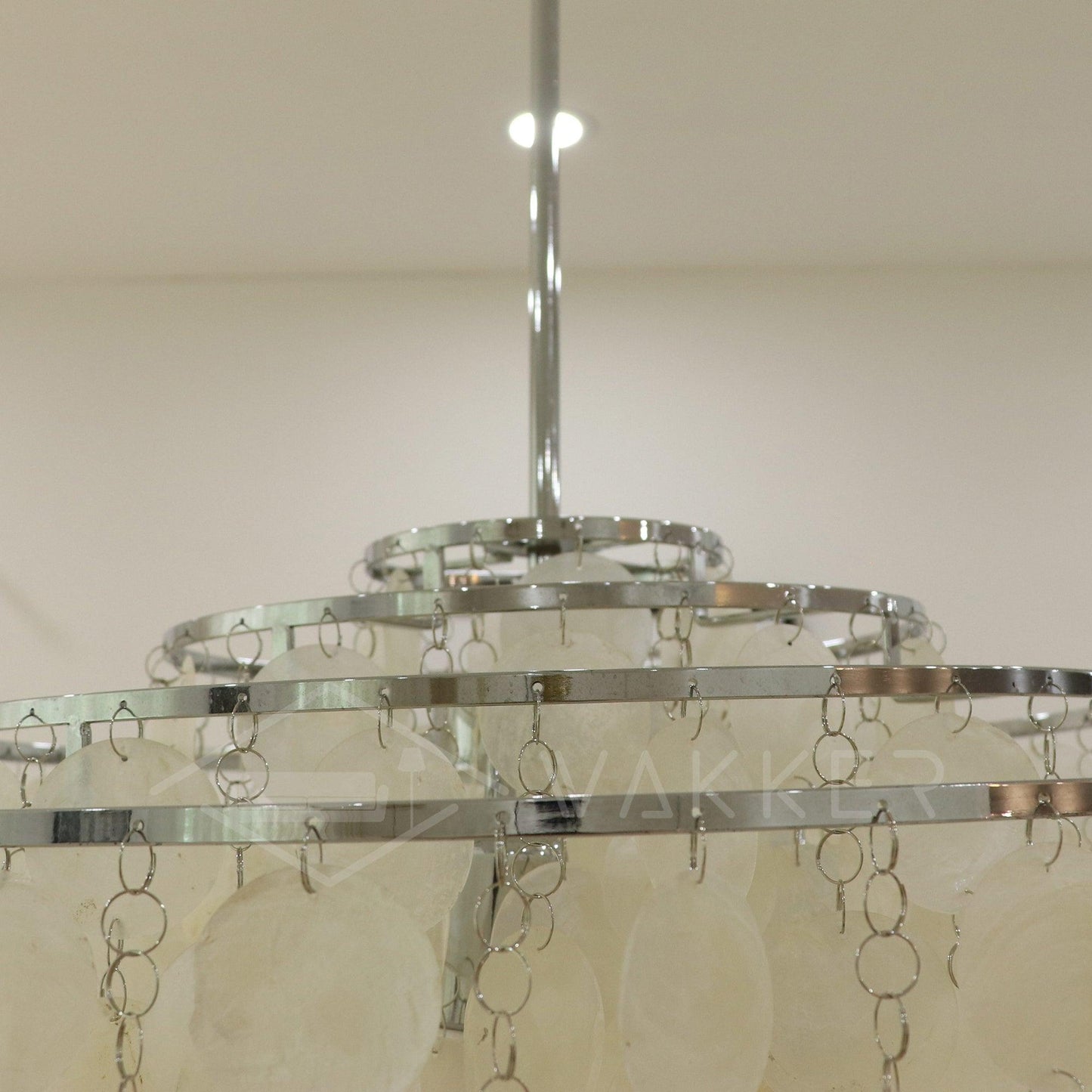 Elegant Round Shell Chandelier with Adjustable Height & Soft Lighting