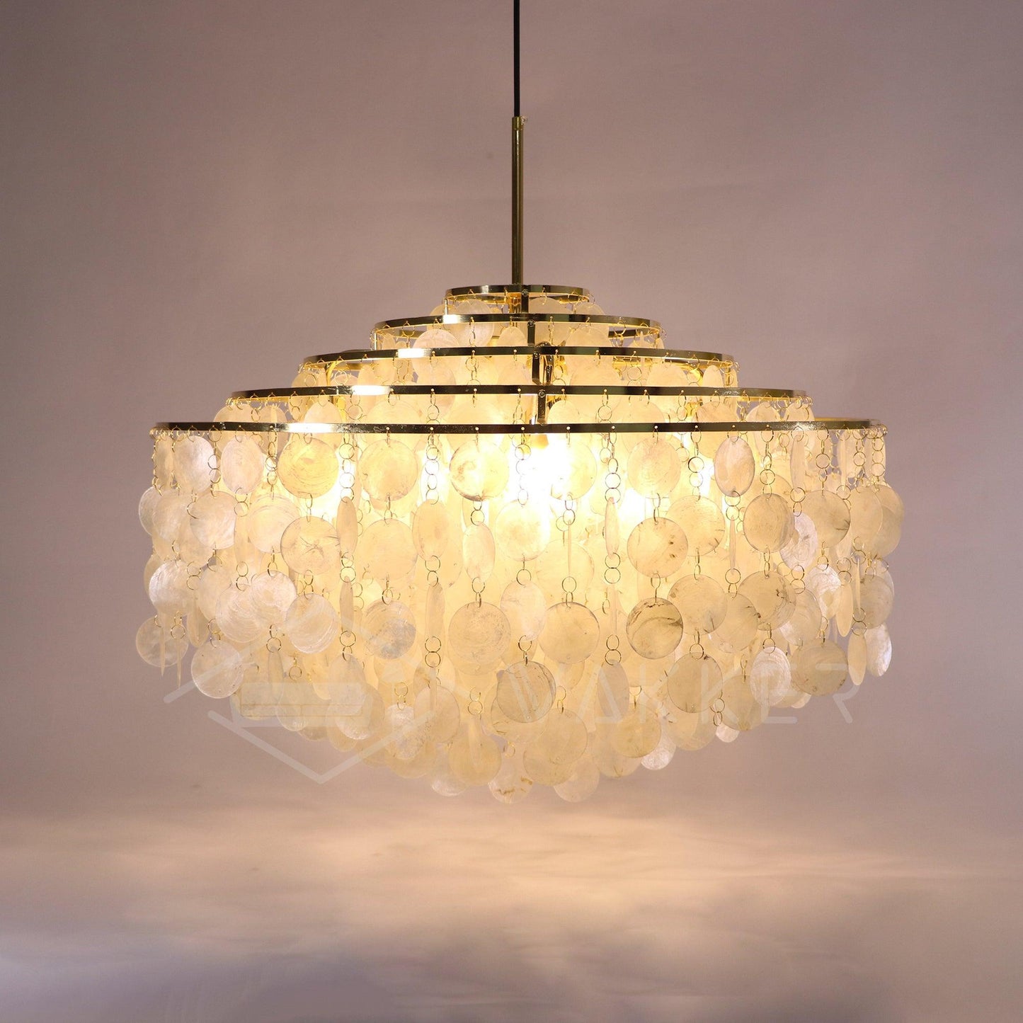 Elegant Round Shell Chandelier with Adjustable Height & Soft Lighting