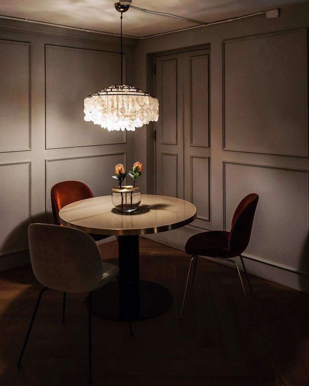 Elegant Round Shell Chandelier with Adjustable Height & Soft Lighting
