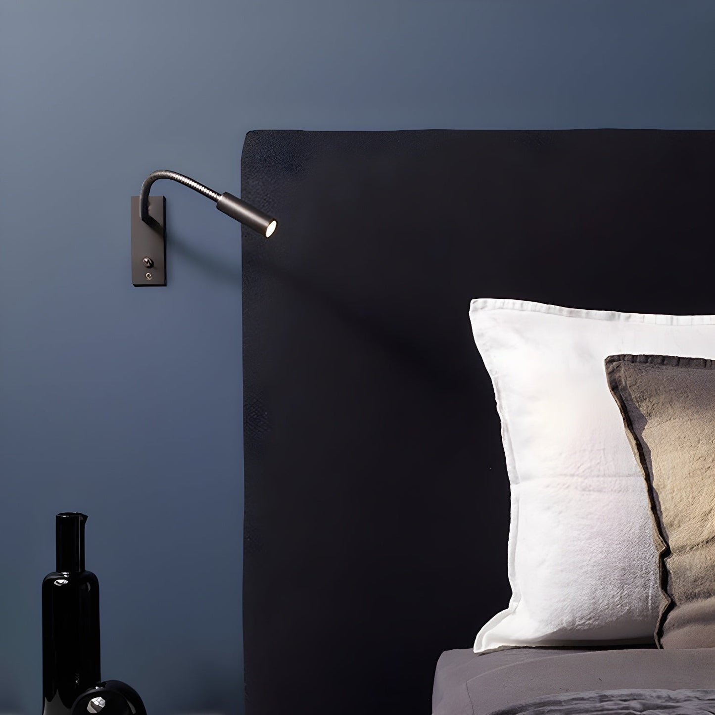 Adjustable Flexible Gooseneck Wall Lamp with USB Charging Port