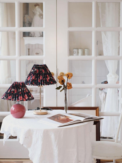 Flores Table Lamp - Adjustable Brightness & Modern Design