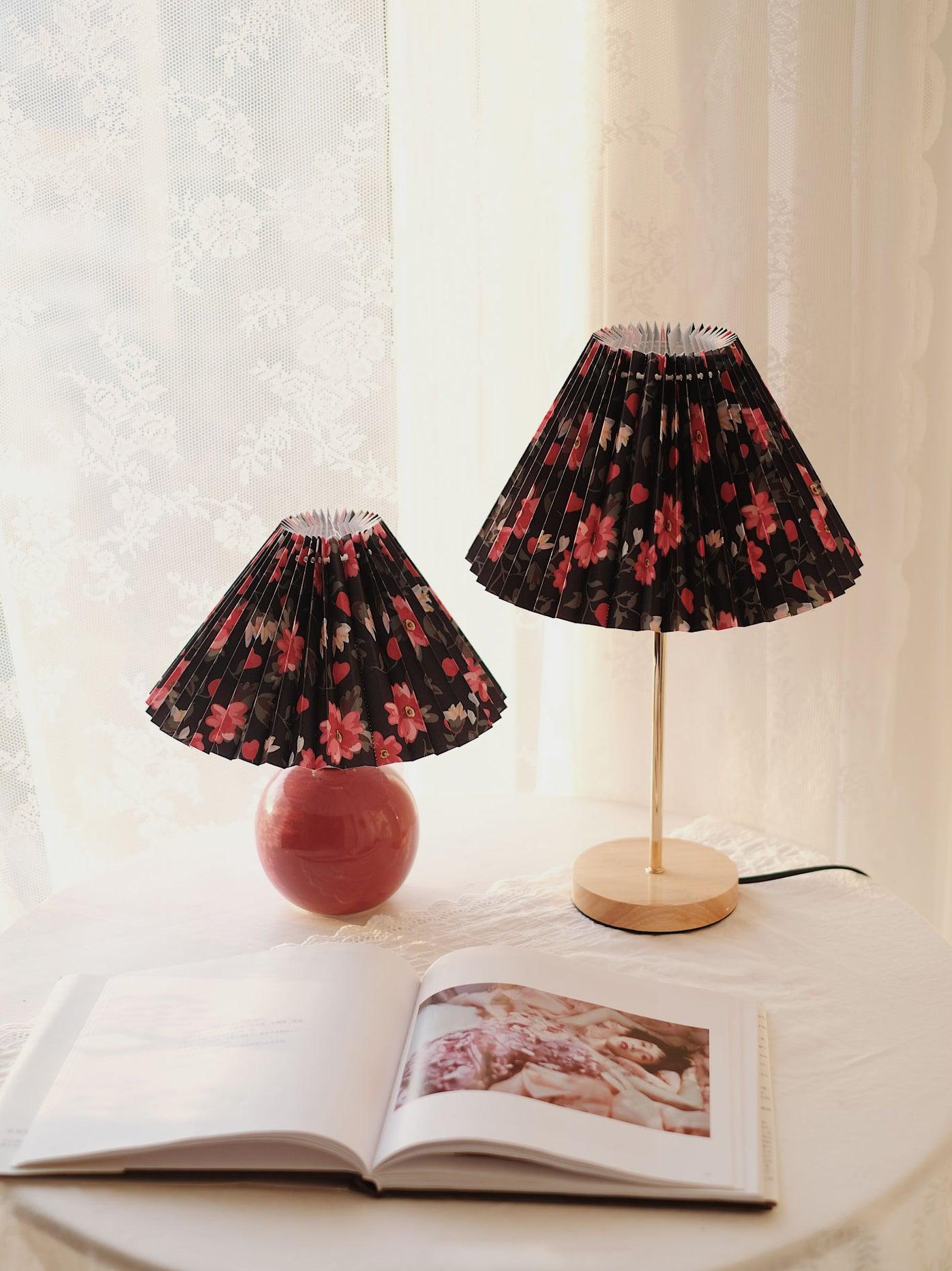 Flores Table Lamp - Adjustable Brightness & Modern Design
