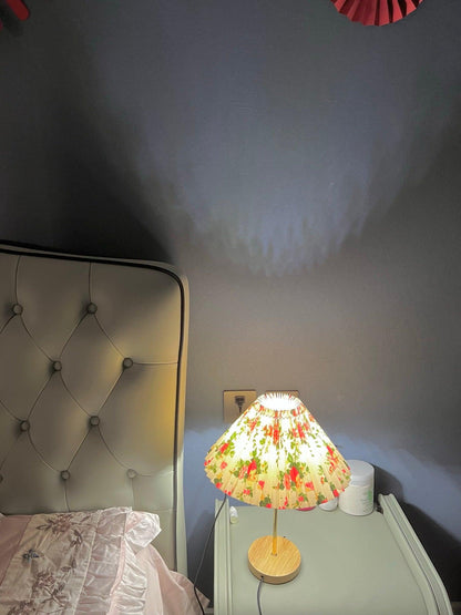 Flores Table Lamp - Adjustable Brightness & Modern Design
