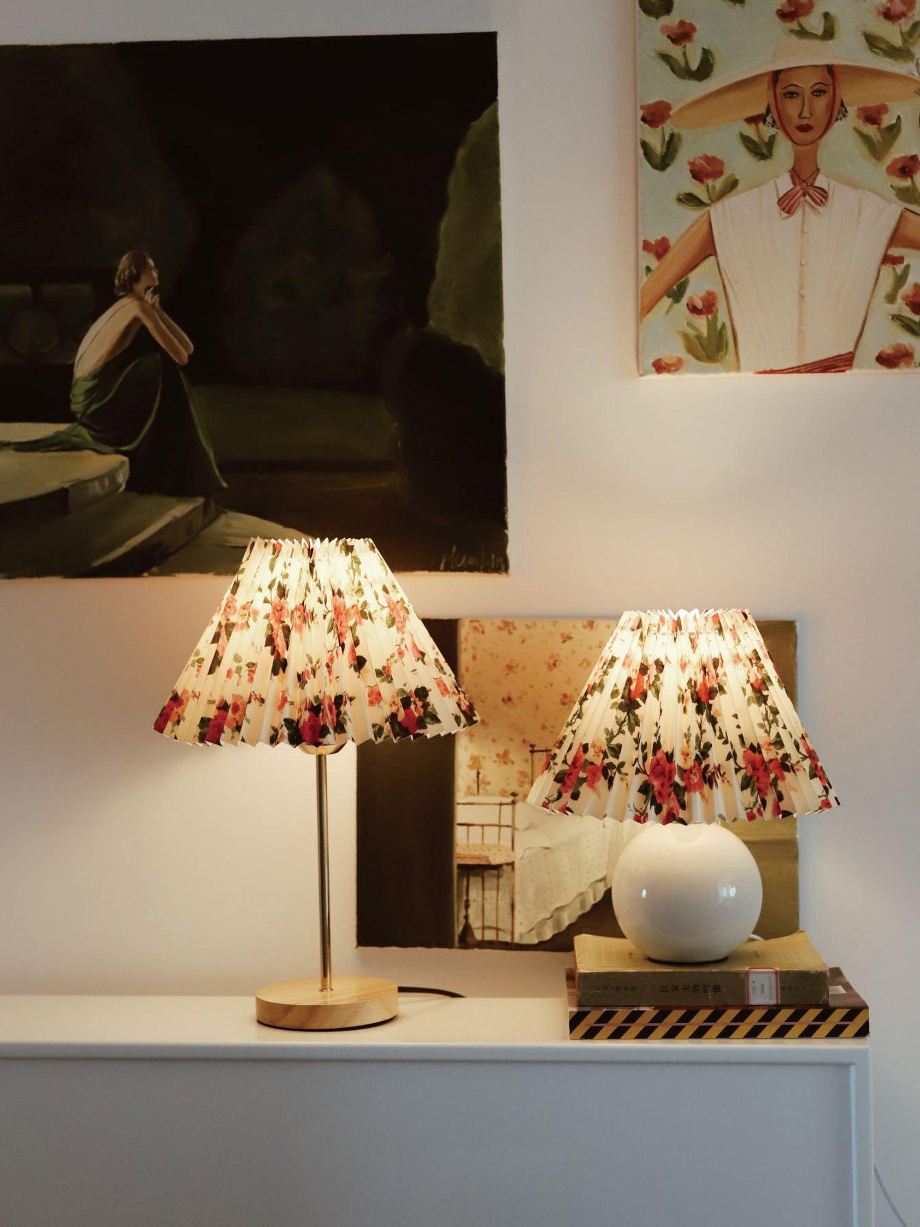 Flores Table Lamp - Adjustable Brightness & Modern Design