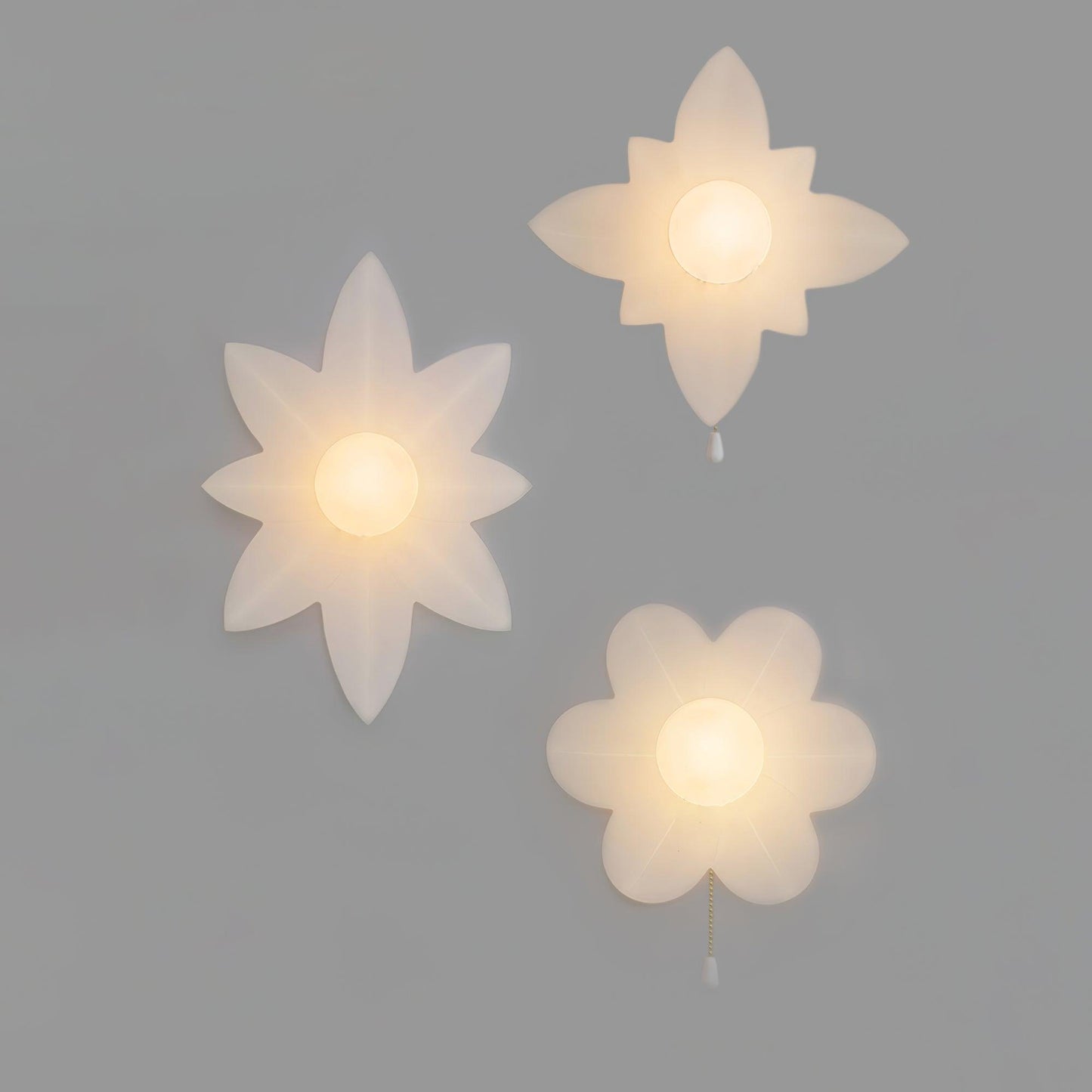 Elegant Flowers Wall Lamp with Soft LED Lighting and Adjustable Bright