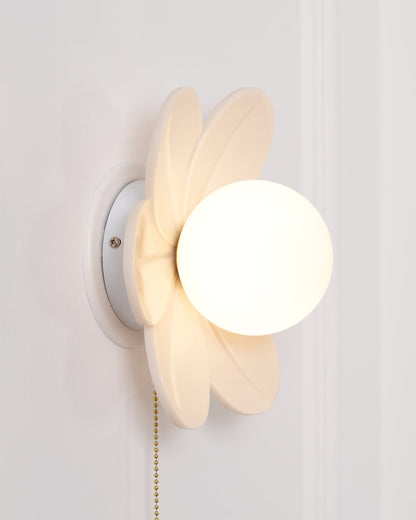 Elegant Flowers Wall Lamp with Soft LED Lighting and Adjustable Bright