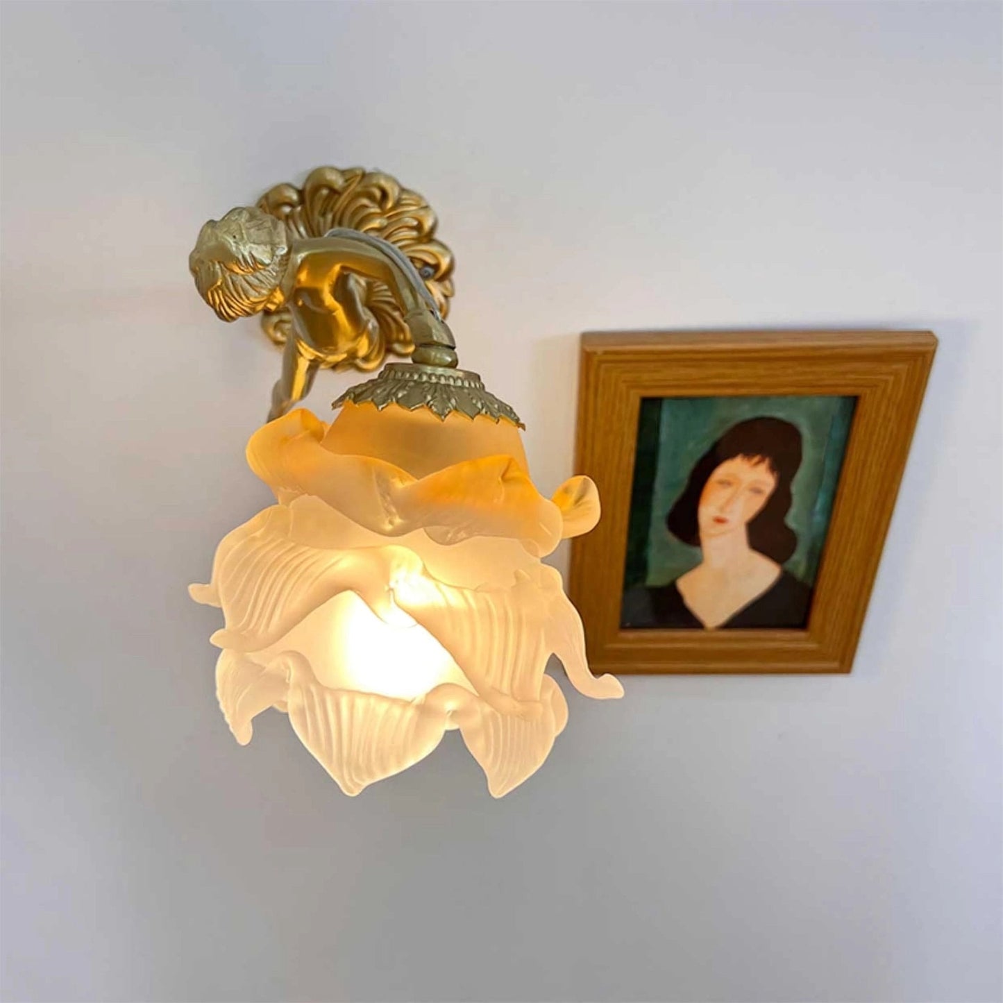Flying Angel Wall Light - Dimmable, Energy-Efficient LED Design