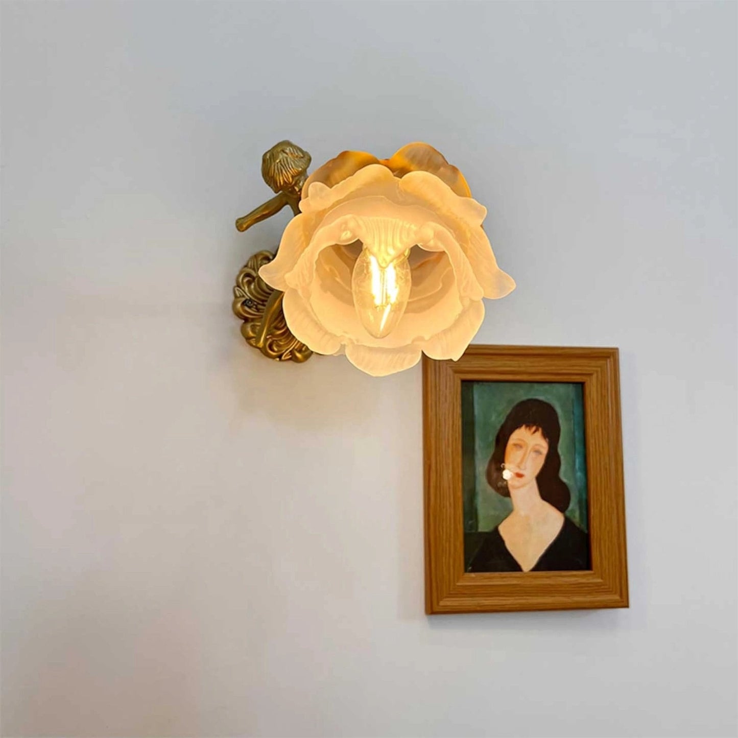 Flying Angel Wall Light - Dimmable, Energy-Efficient LED Design