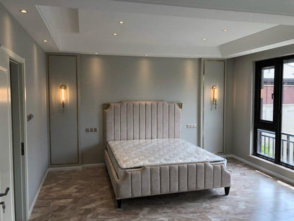 French Classicism Plug-in Wall Lamp with Adjustable Brightness & Timel