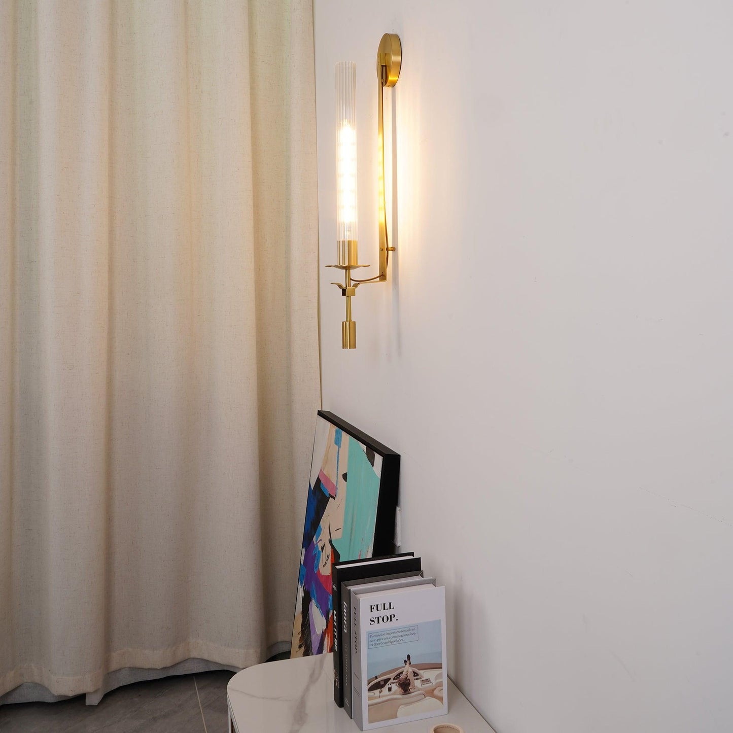 French Classicism Wall Lamp - Elegant Design with Adjustable Brightnes
