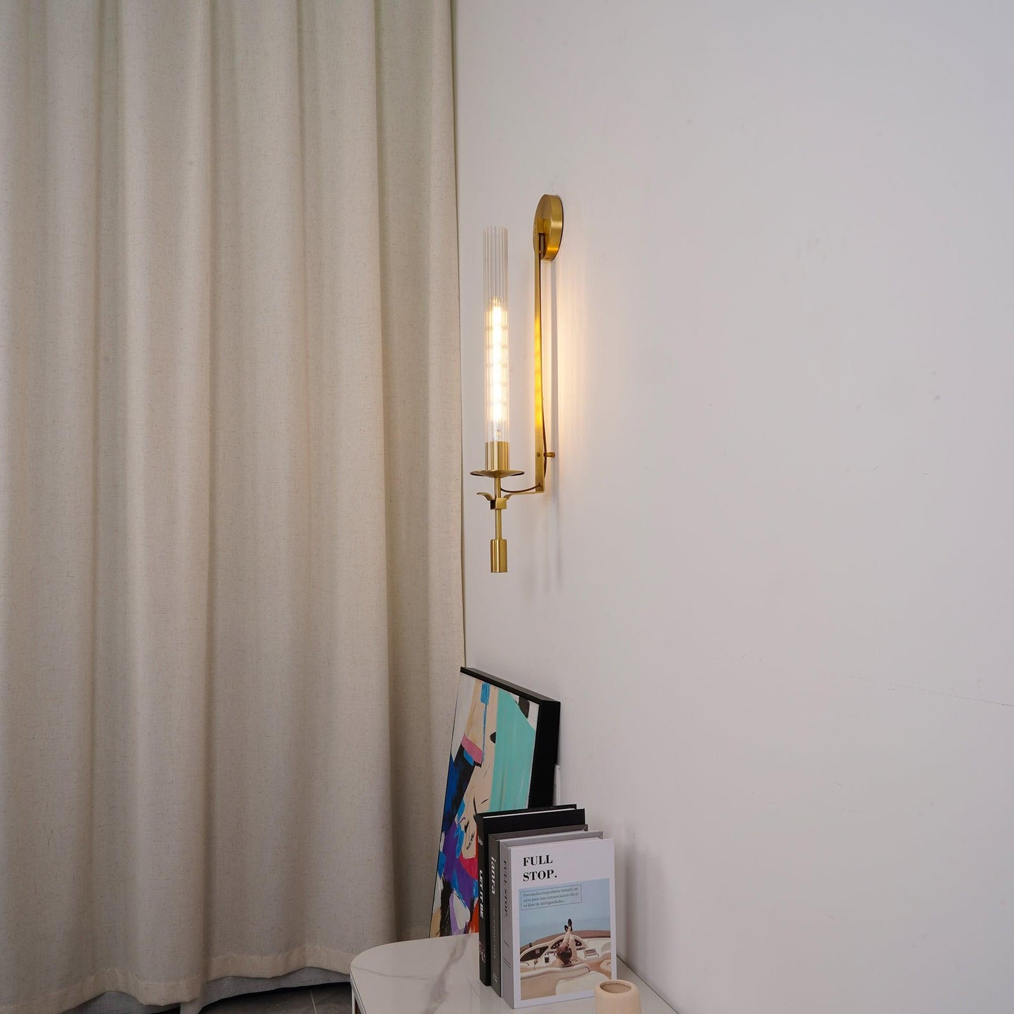French Classicism Wall Lamp - Elegant Design with Adjustable Brightnes