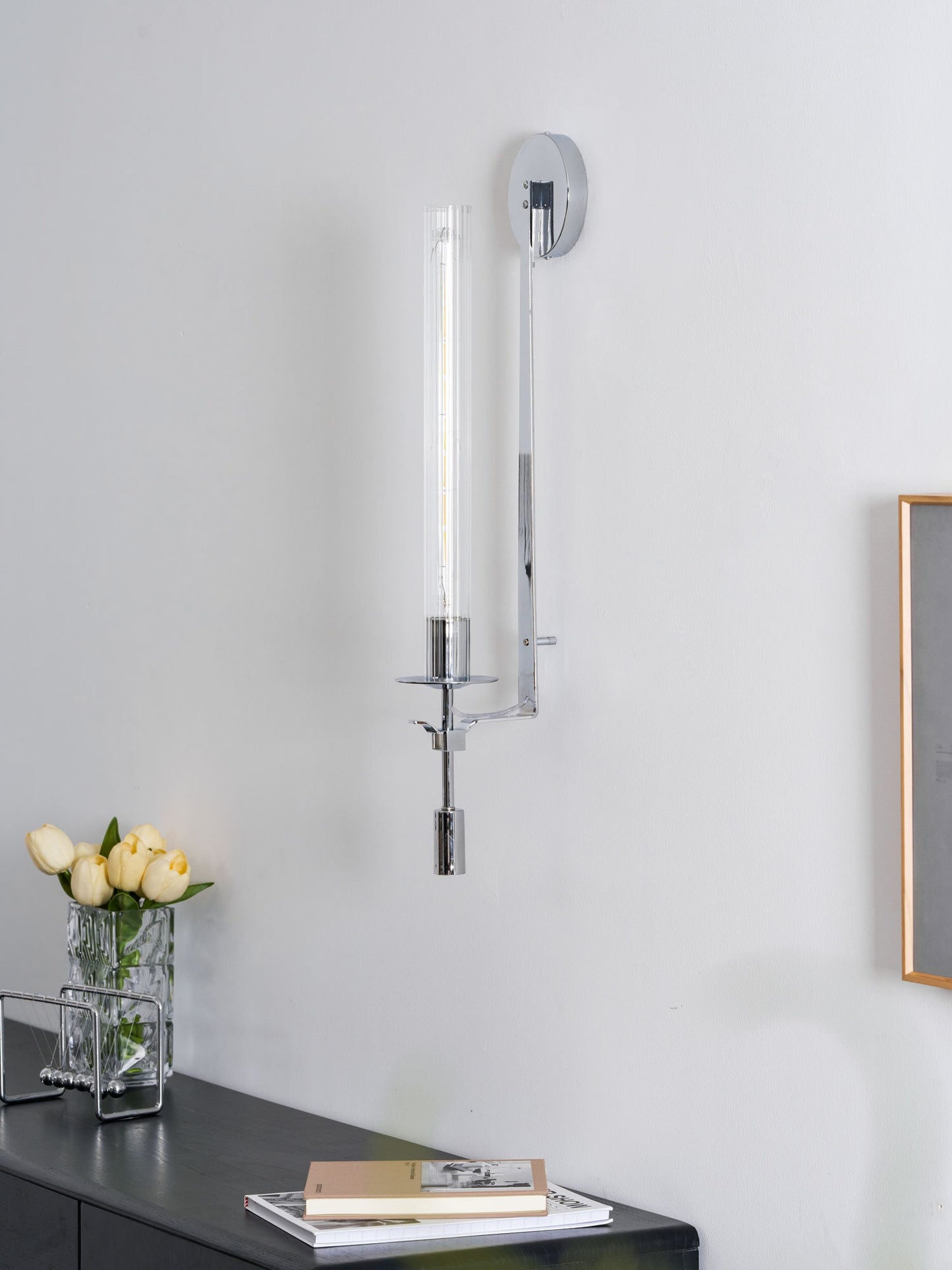 French Classicism Wall Lamp - Elegant Design with Adjustable Brightnes