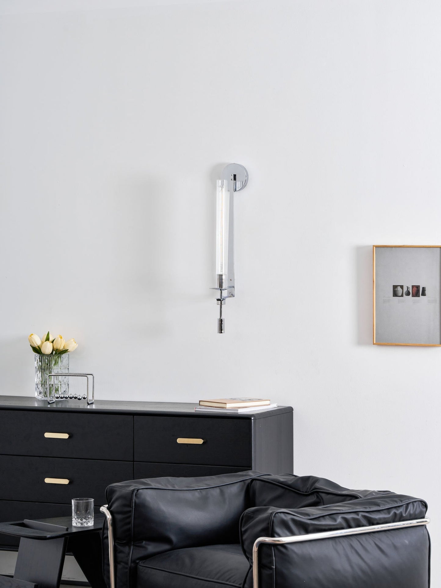 French Classicism Wall Lamp - Elegant Design with Adjustable Brightnes