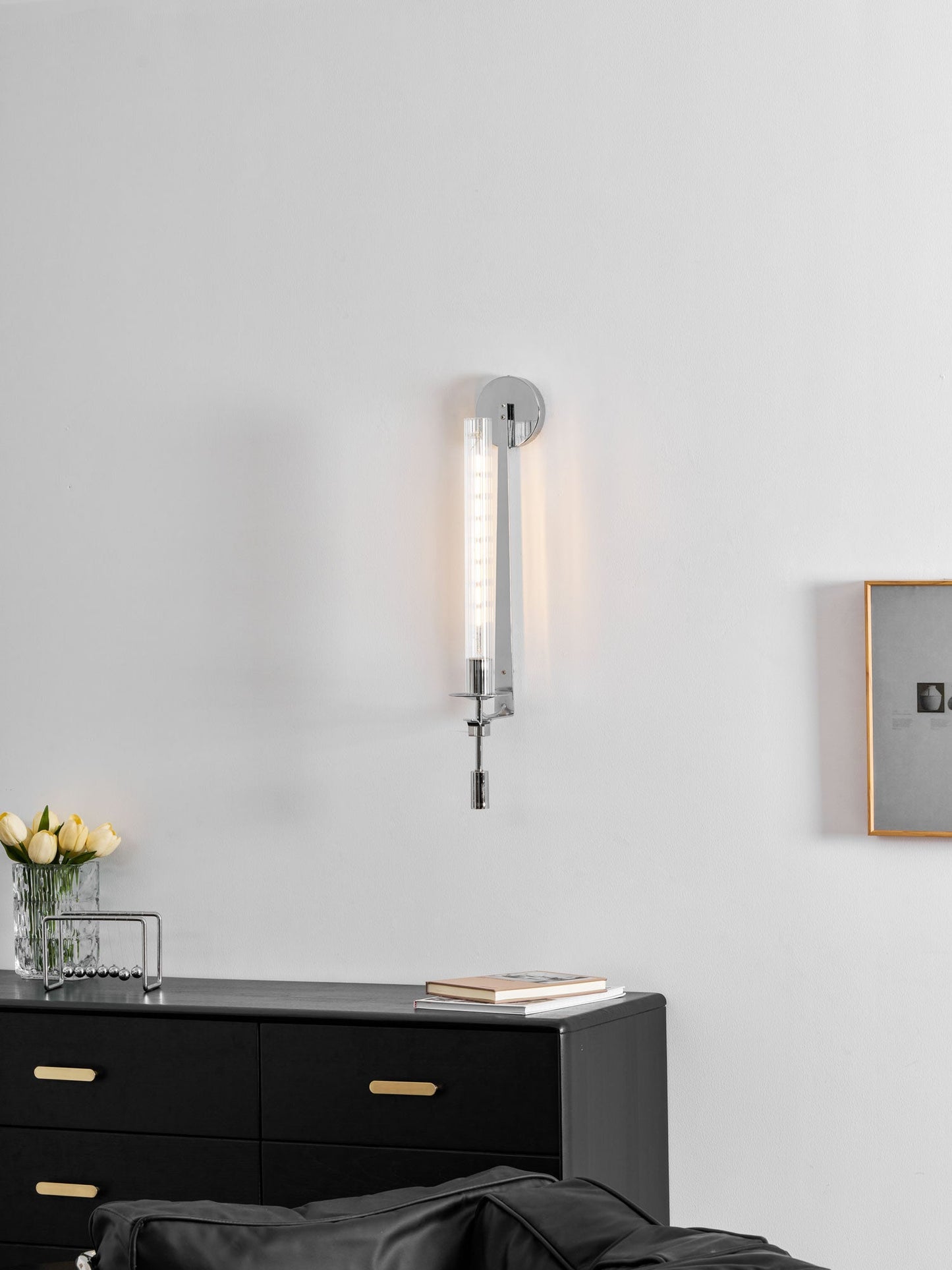 French Classicism Wall Lamp - Elegant Design with Adjustable Brightnes