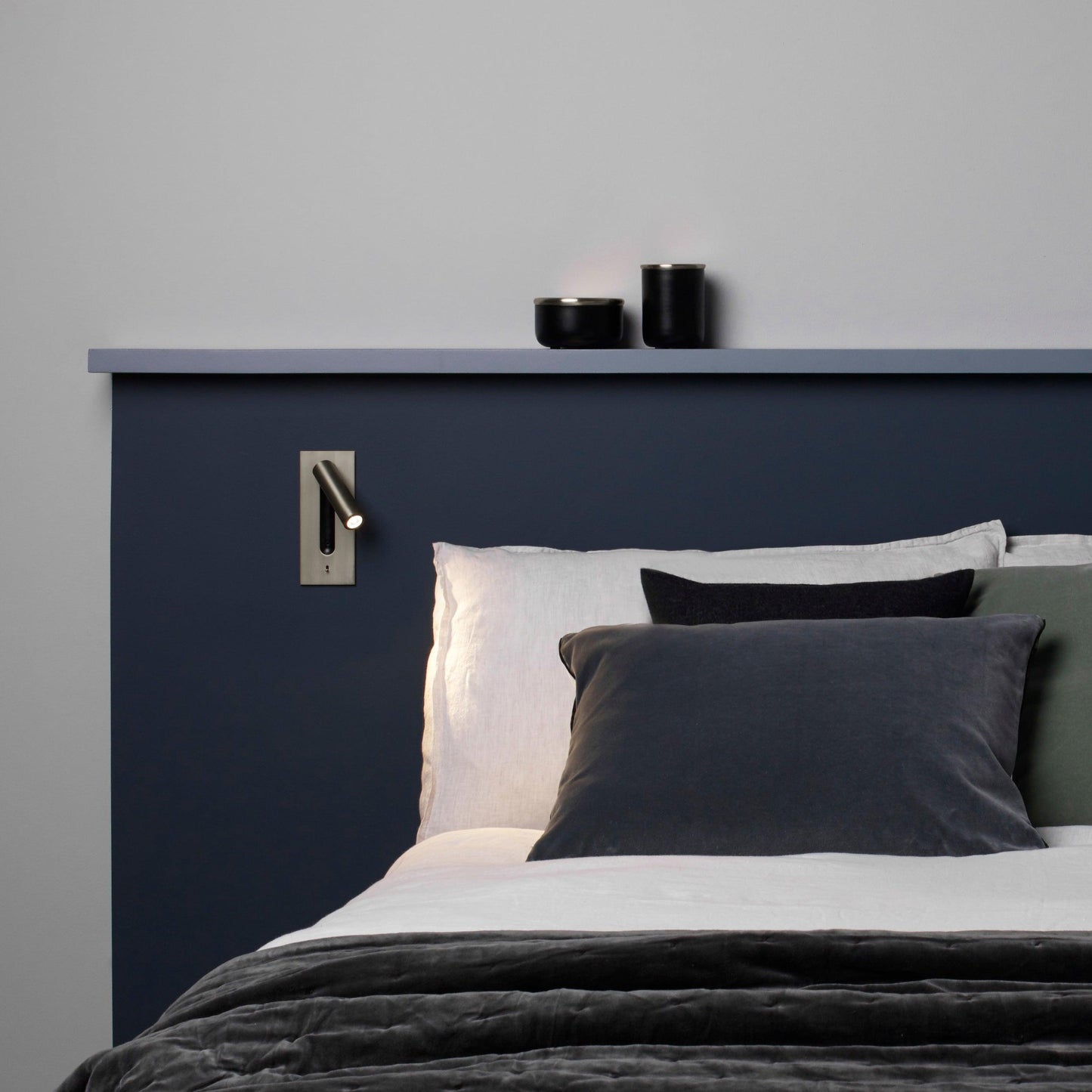 Folded Back Bedside Wall Lamp with Adjustable Brightness & Space-Savin