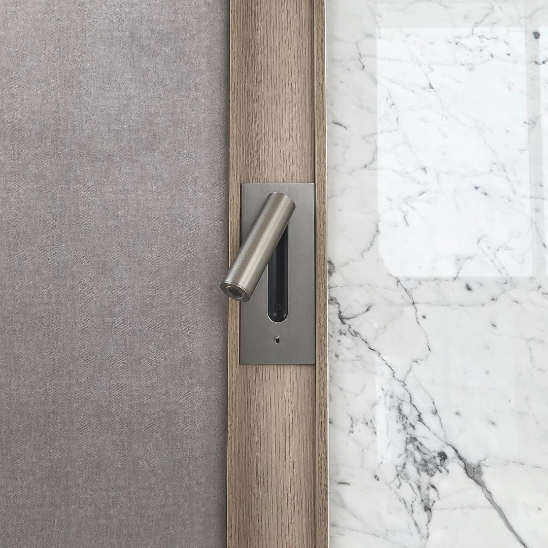 Folded Back Bedside Wall Lamp with Adjustable Brightness & Space-Savin