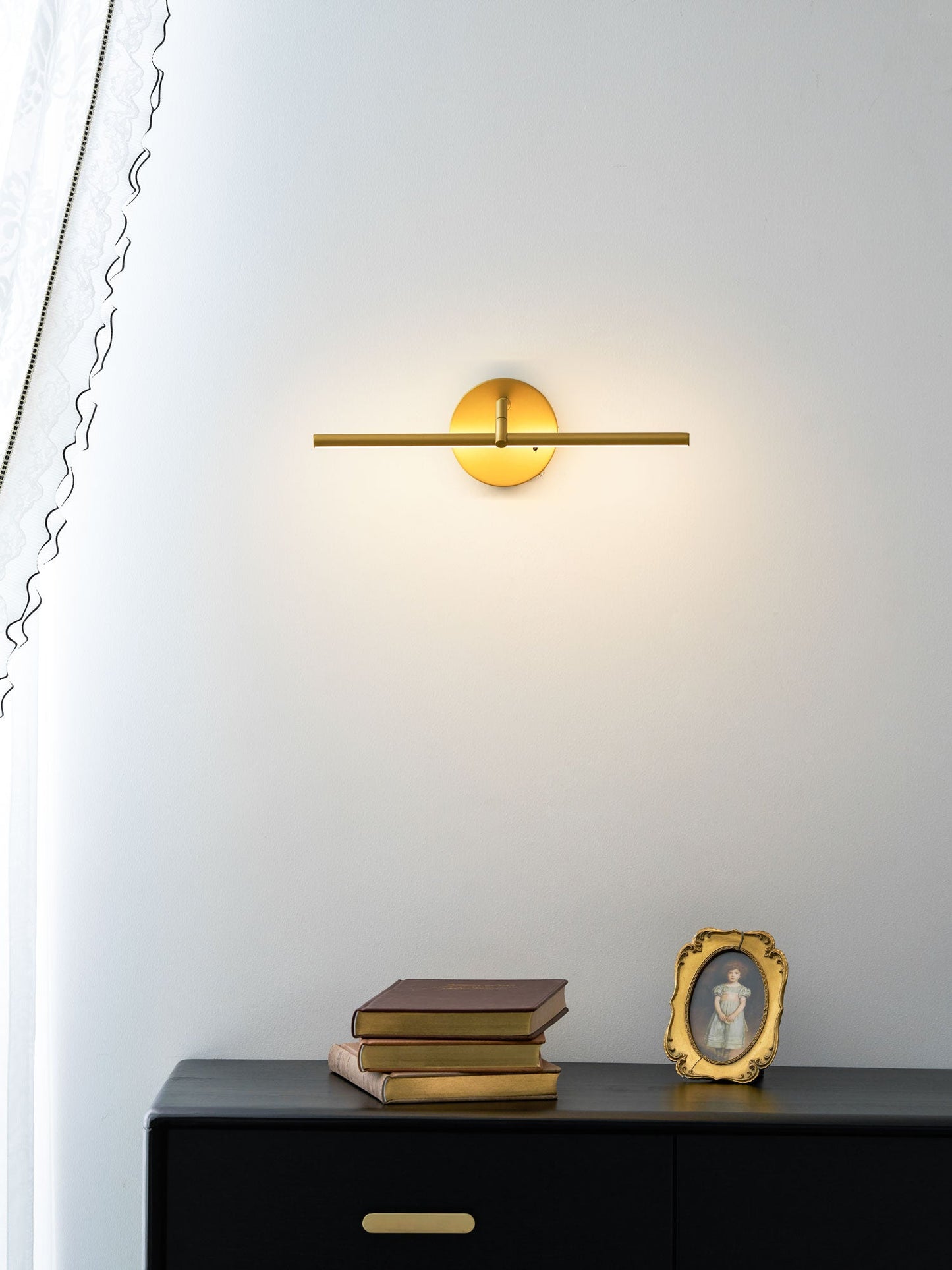 Galleria Slim Rechargeable Wall Light - Dimmable & Wireless Design