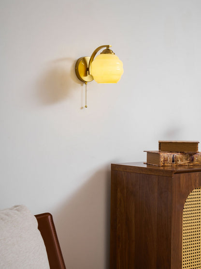 Gatsby Wall Lamp - Adjustable Brightness & Modern Design