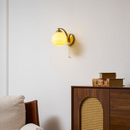 Gatsby Wall Lamp - Adjustable Brightness & Modern Design