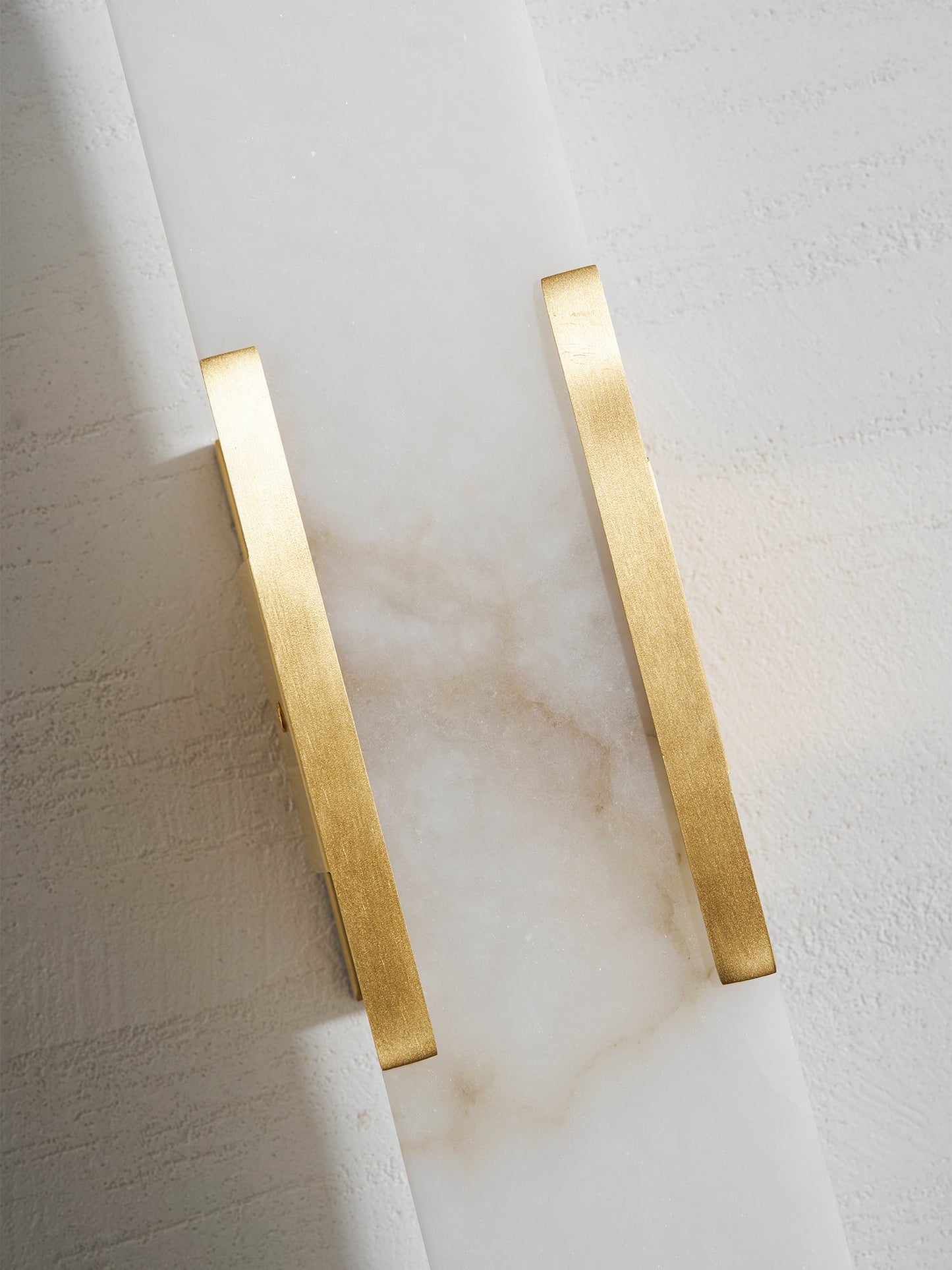 Oblong Alabaster Wall Sconce - Elegant Design, Soft Ambient Lighting