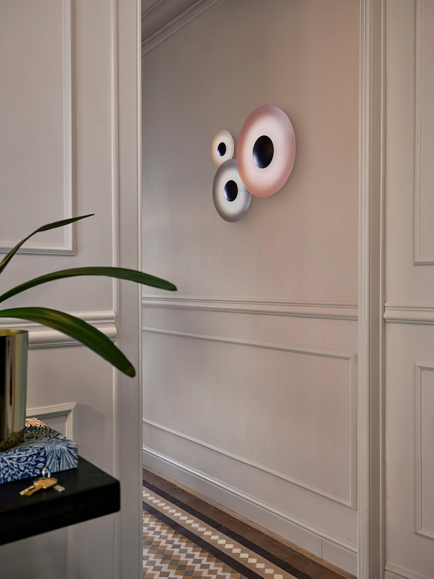 Simplicity Glow Plug-in Wall Light with Dimmable Brightness & Energy S