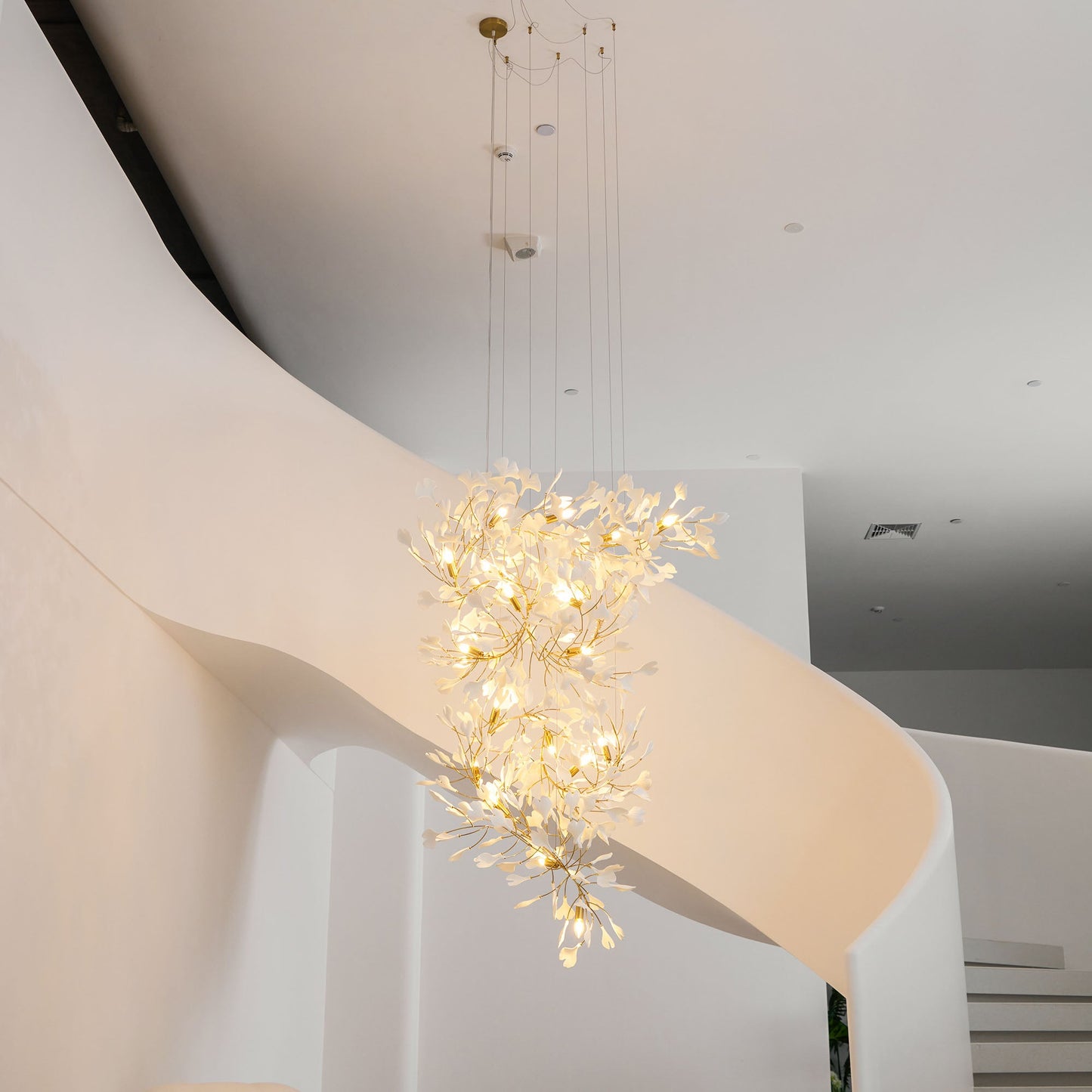 Gingko Vortex Modern Chandelier - Adjustable LED Lighting & Unique Des
