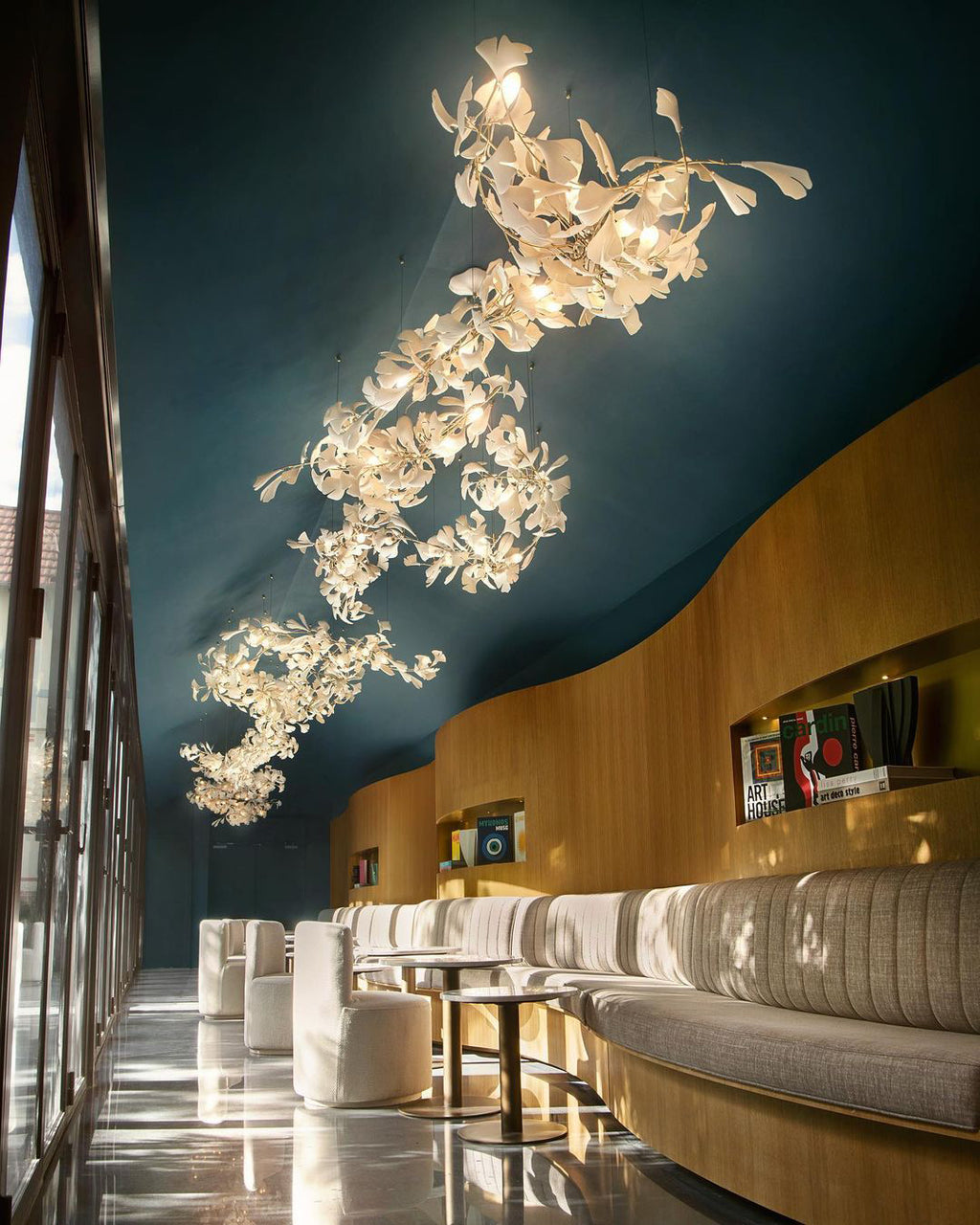 Gingko Leaves Chandelier - Elegant Design with Adjustable Brightness