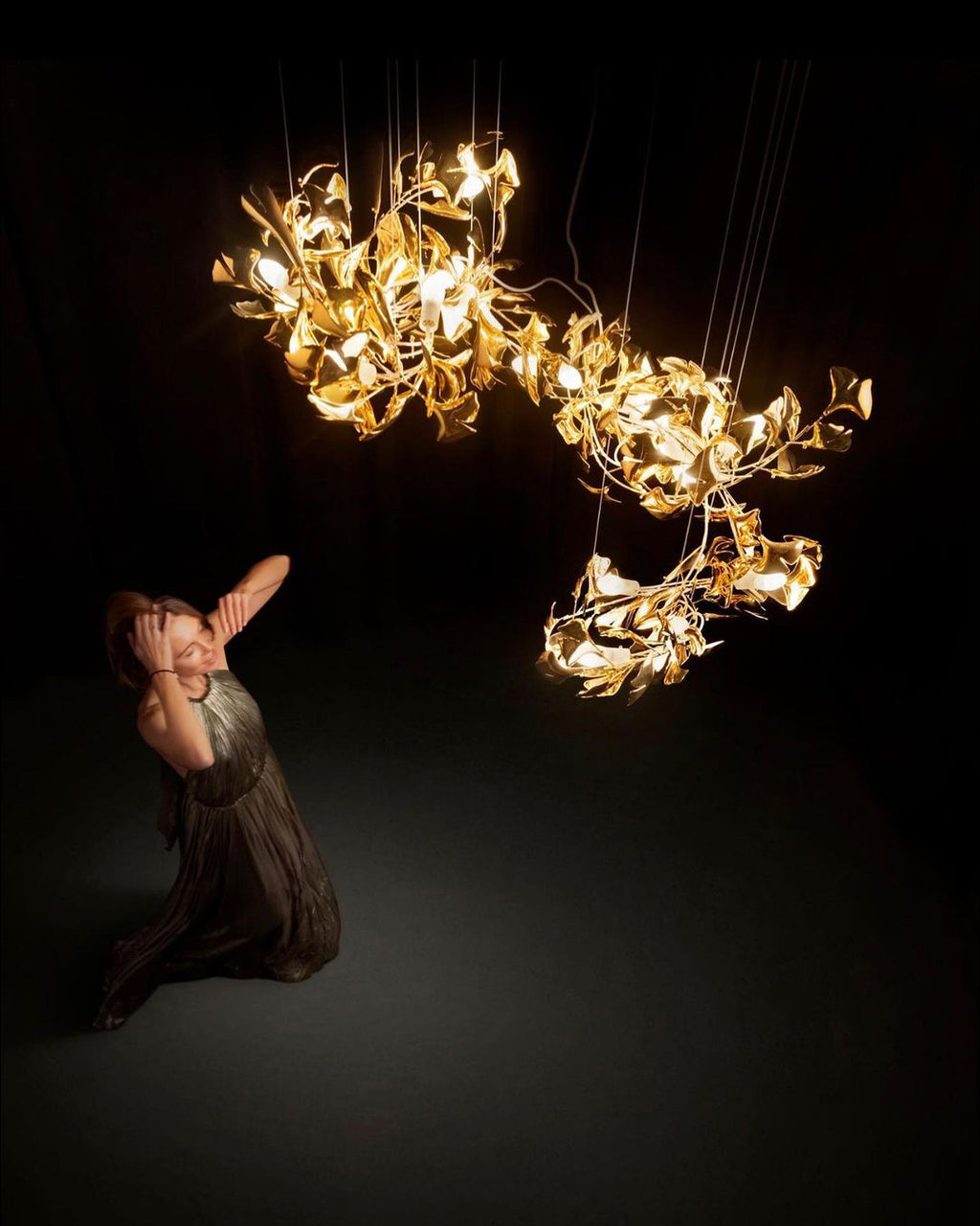 Gingko Leaves Chandelier - Elegant Design with Adjustable Brightness
